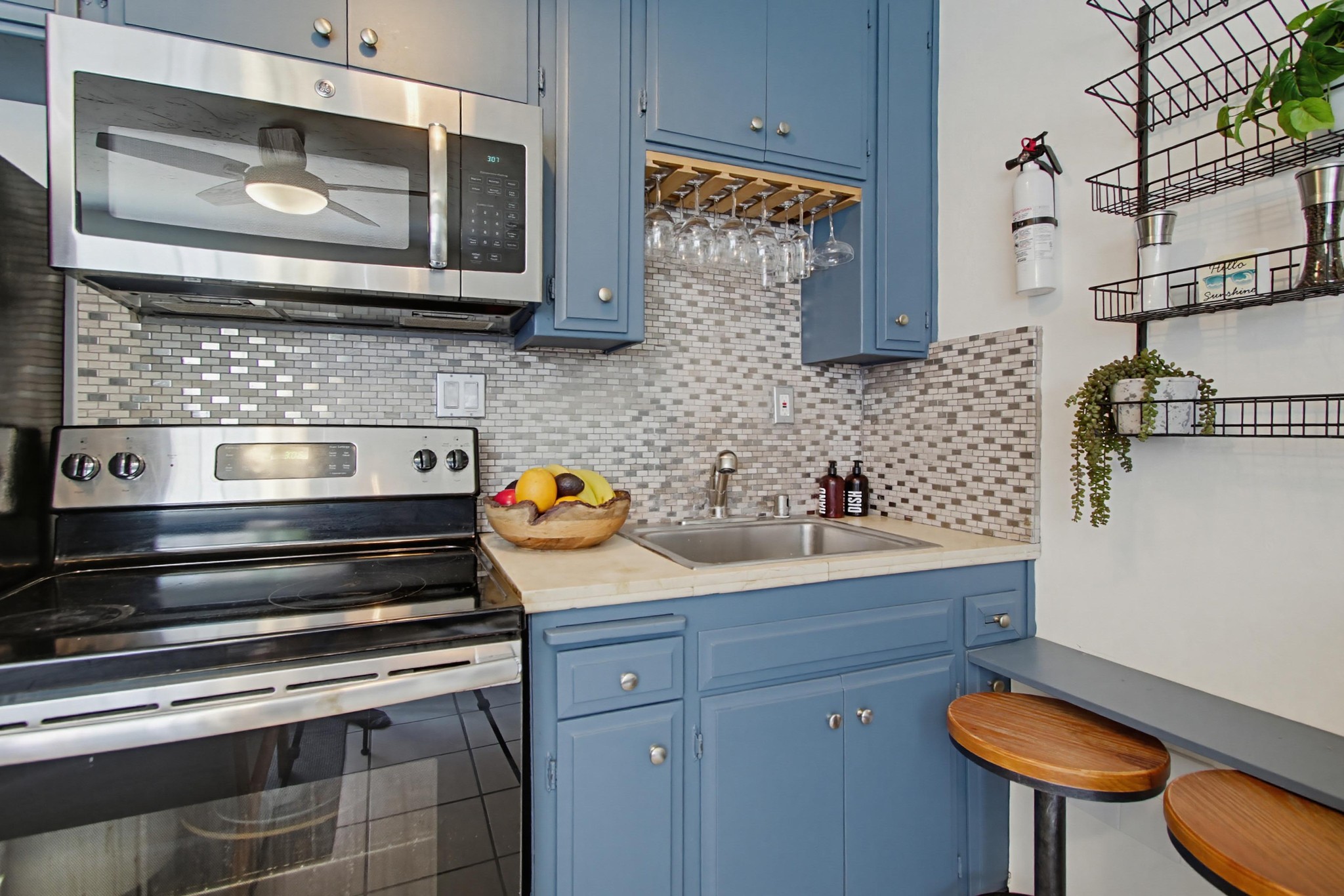 Virtual tour photo 13 of 34 for 720 Rockaway Ct