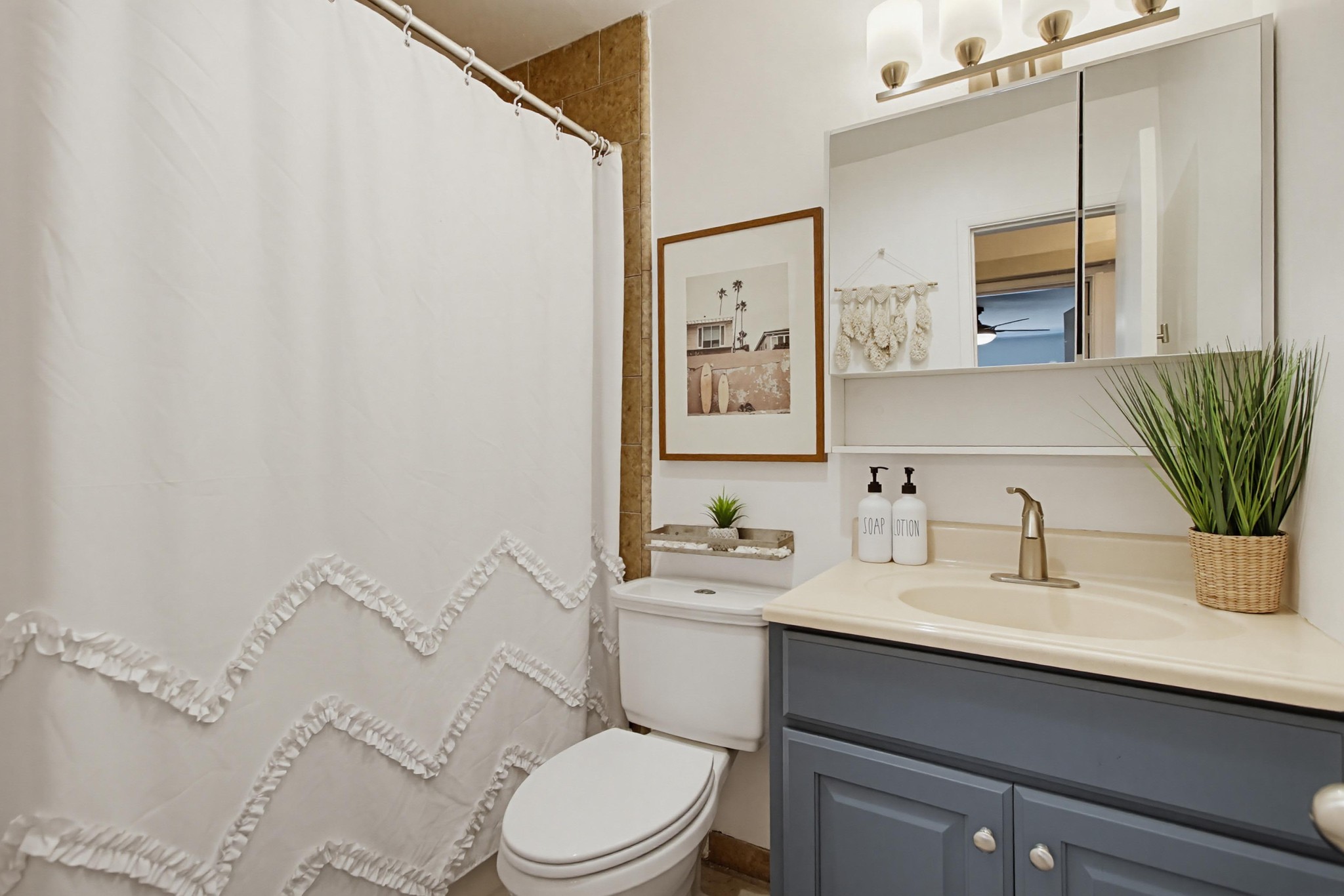 Virtual tour photo 21 of 34 for 720 Rockaway Ct