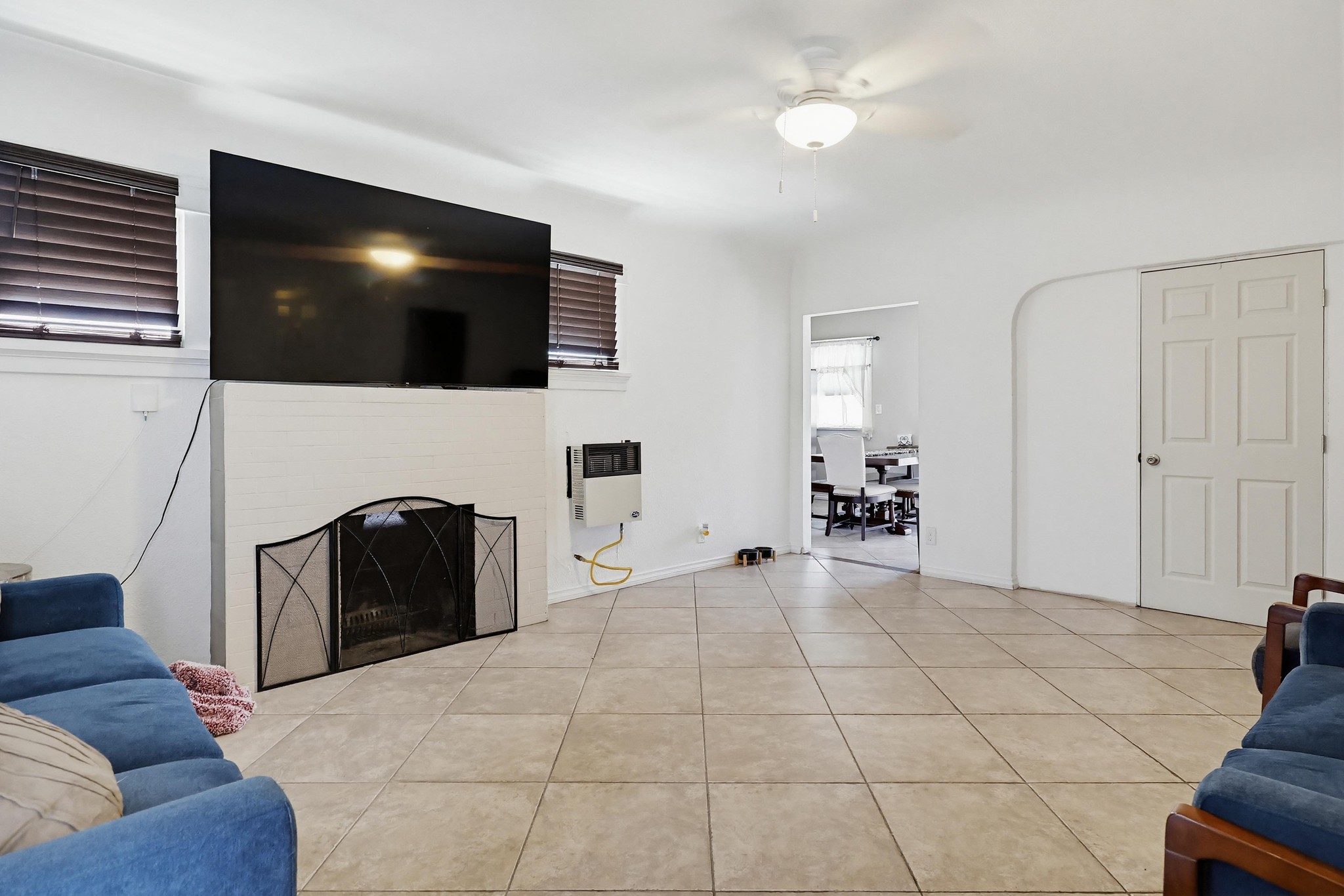Virtual tour photo 13 of 44 for 720 S 37th St
