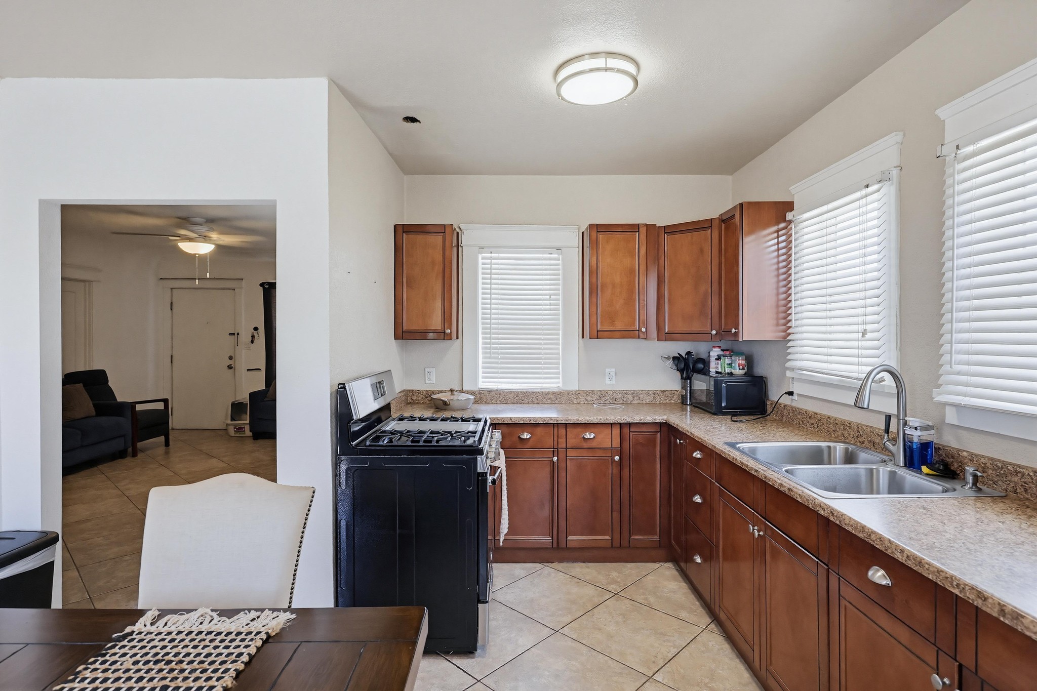 Virtual tour photo 22 of 44 for 720 S 37th St