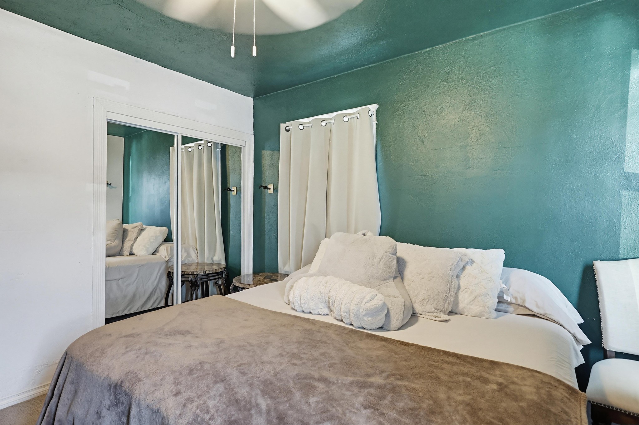 Virtual tour photo 30 of 44 for 720 S 37th St