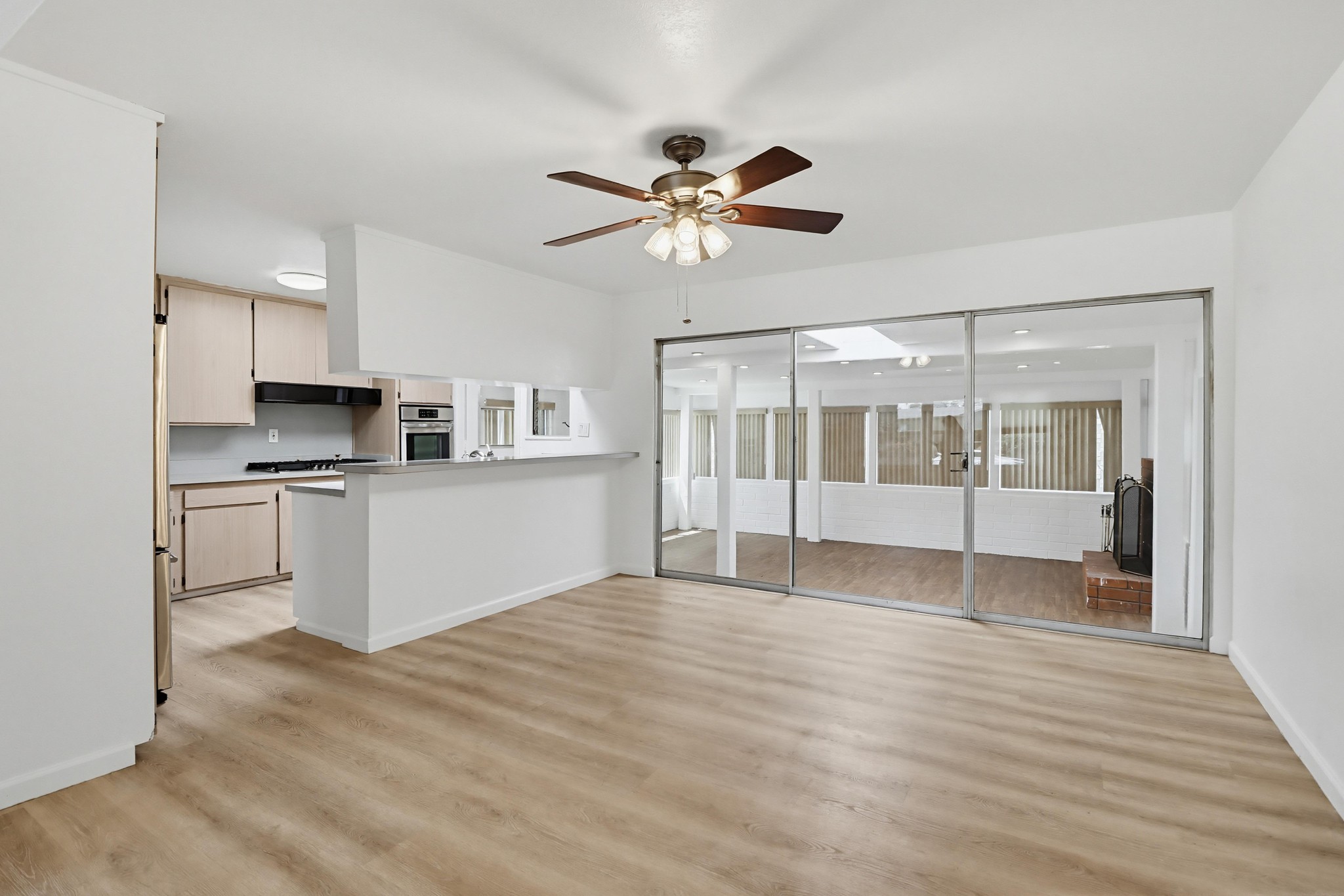 Virtual tour photo 18 of 48 for 720 Safford Ave