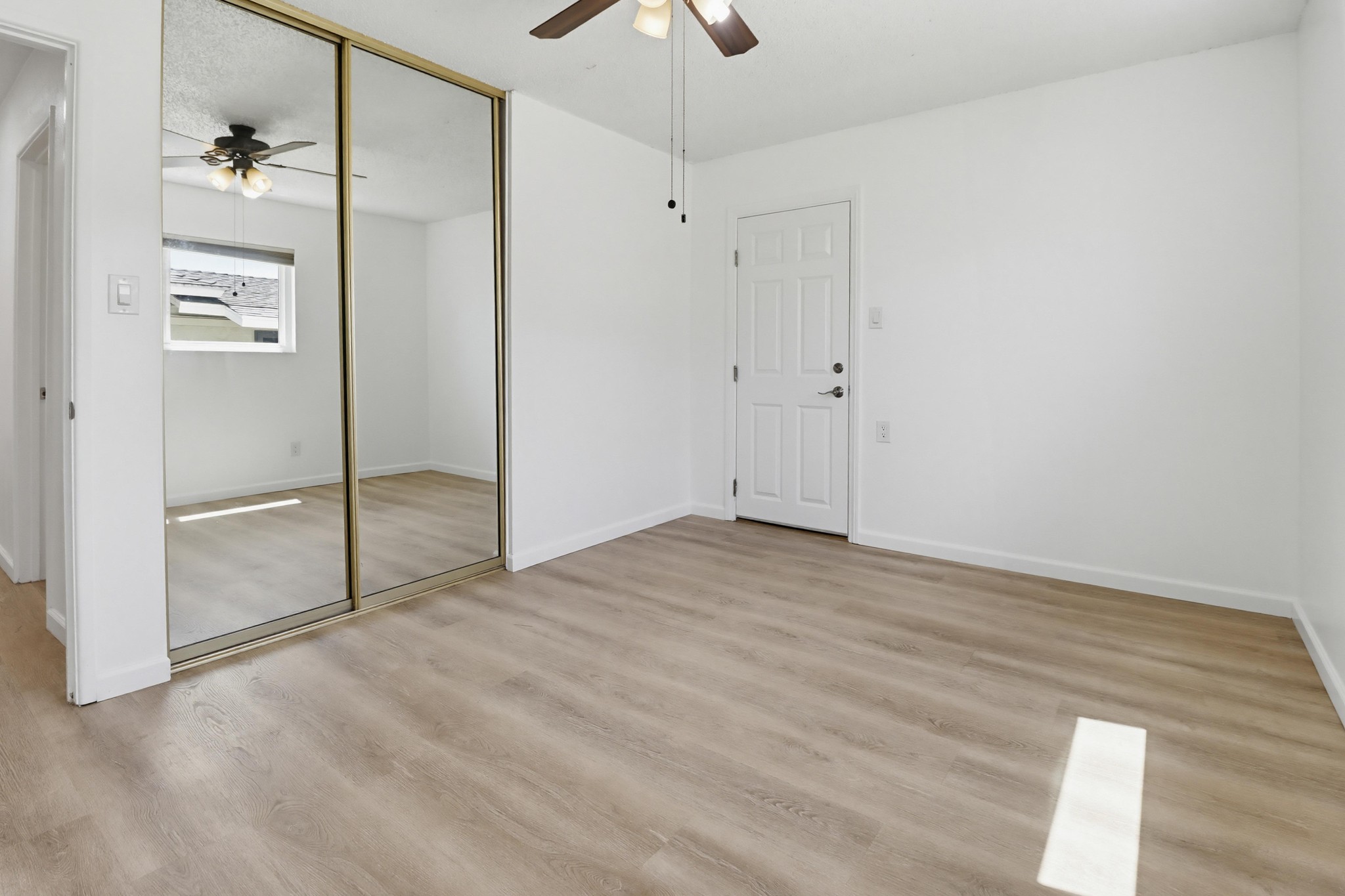 Virtual tour photo 24 of 48 for 720 Safford Ave
