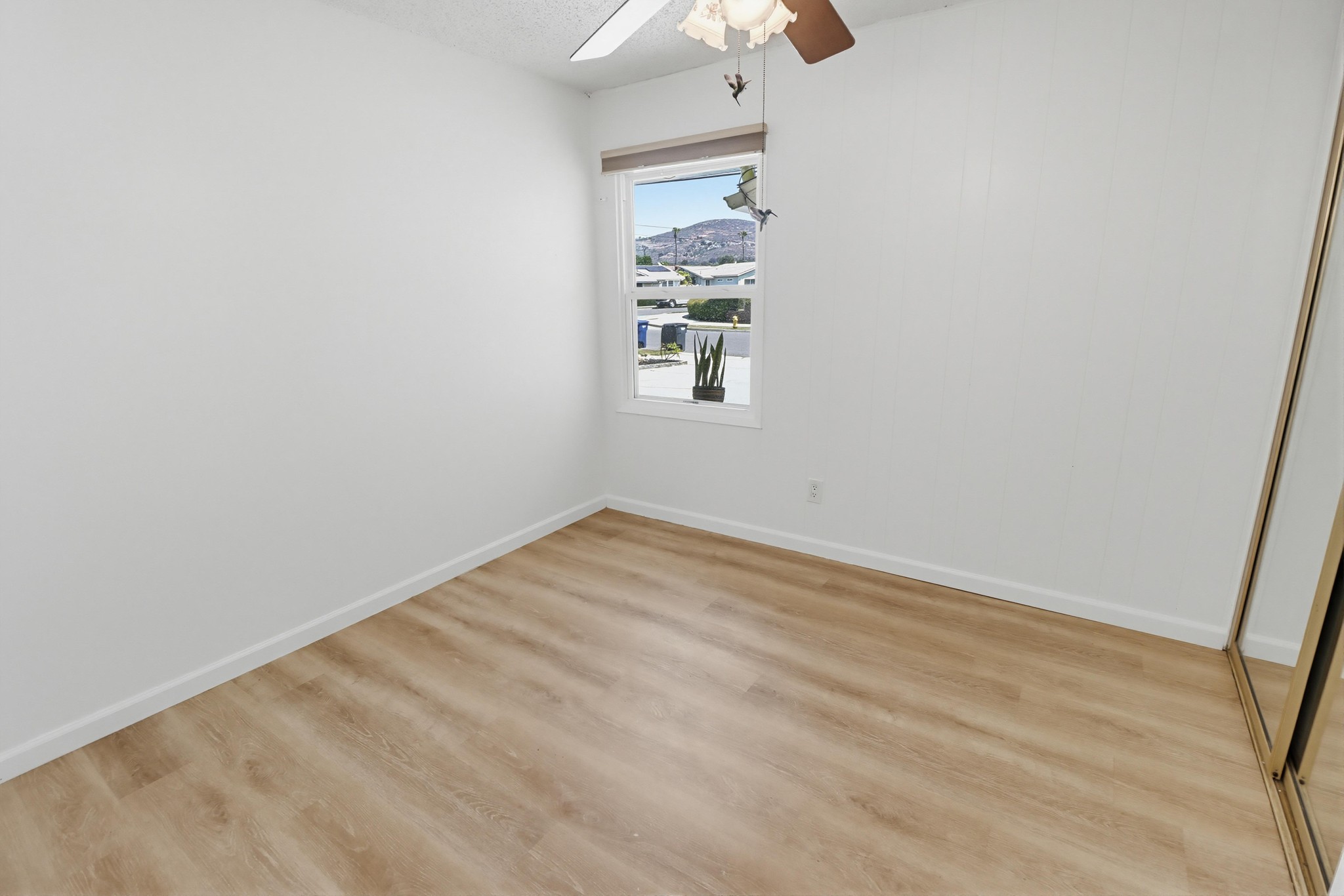 Virtual tour photo 29 of 48 for 720 Safford Ave