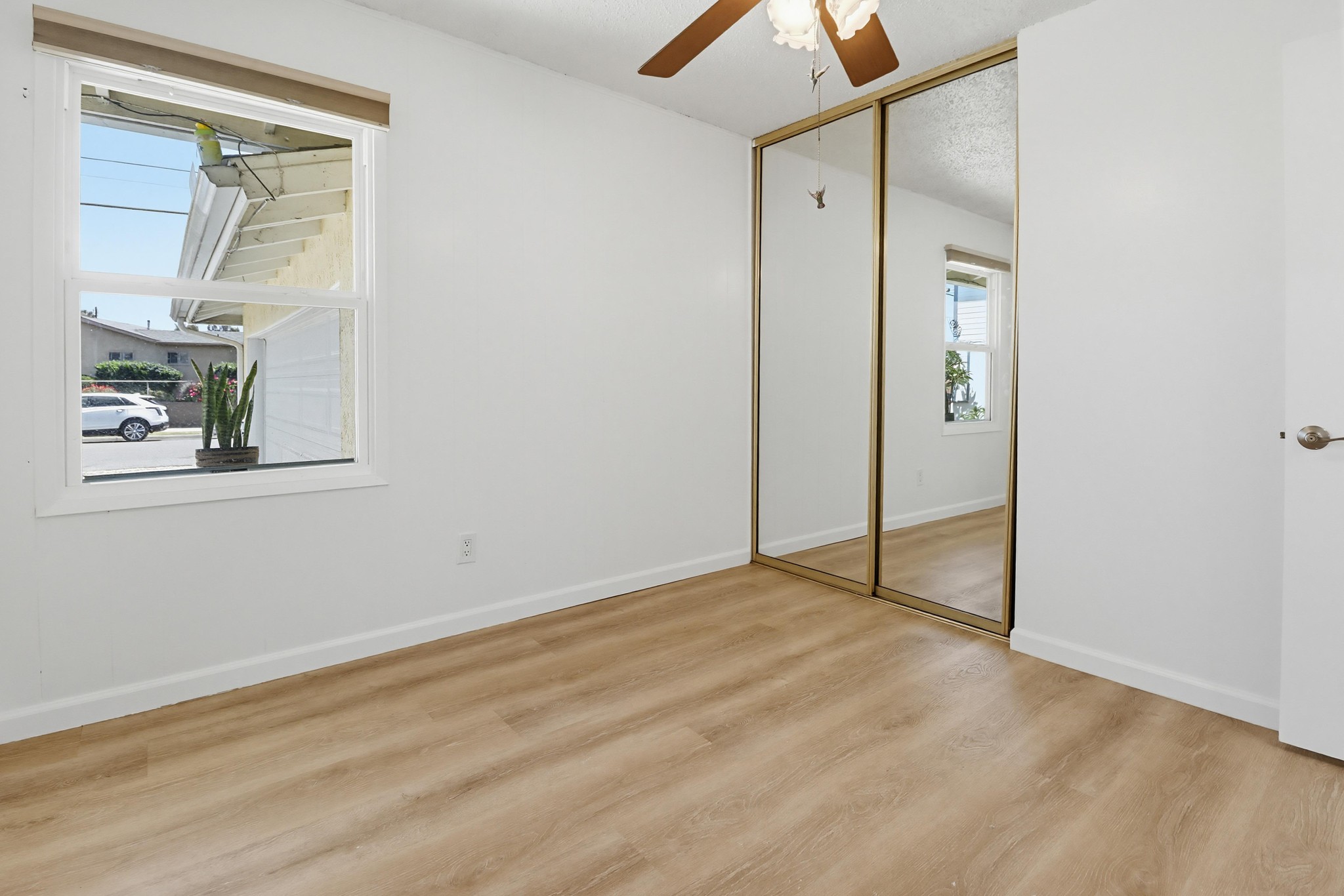 Virtual tour photo 30 of 48 for 720 Safford Ave