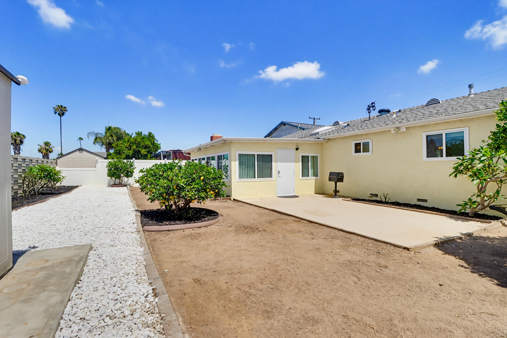 Virtual tour photo 42 of 48 for 720 Safford Ave
