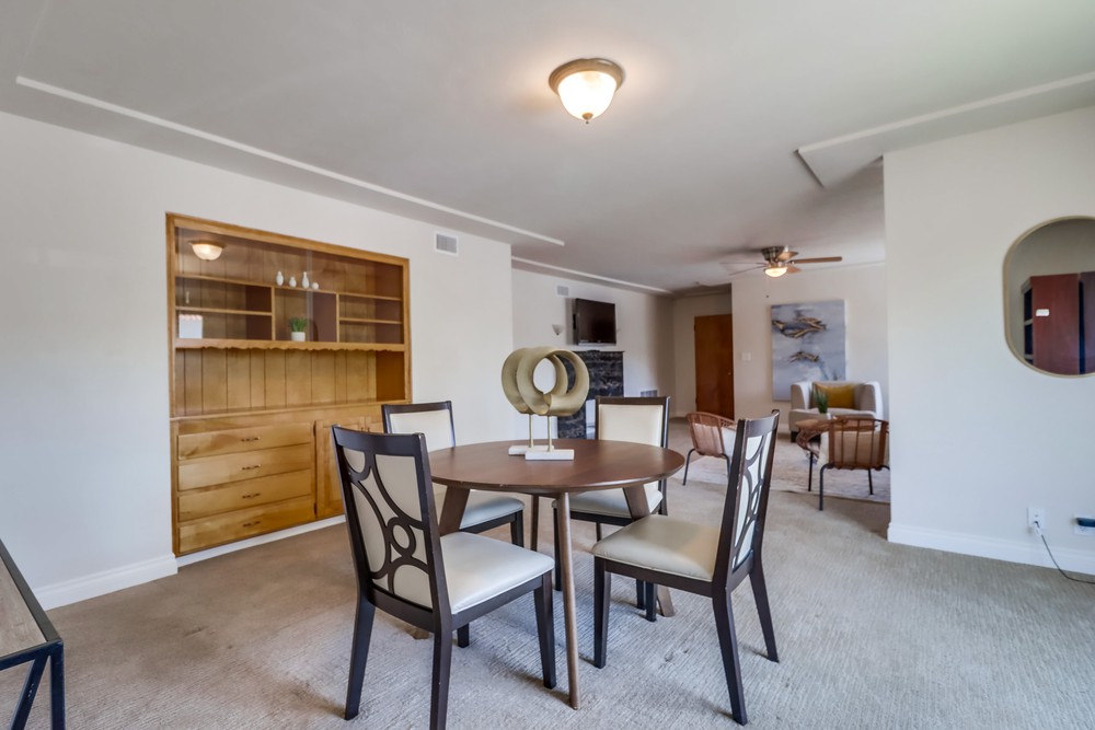 Virtual tour photo 12 of 32 for 720 W Juniper St