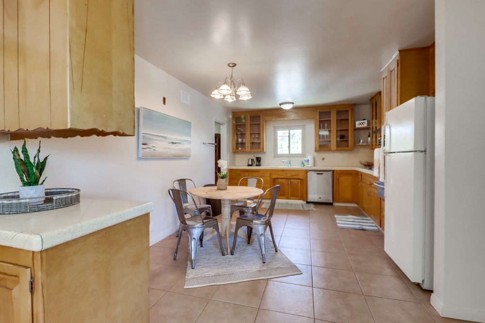 Virtual tour photo 19 of 32 for 720 W Juniper St