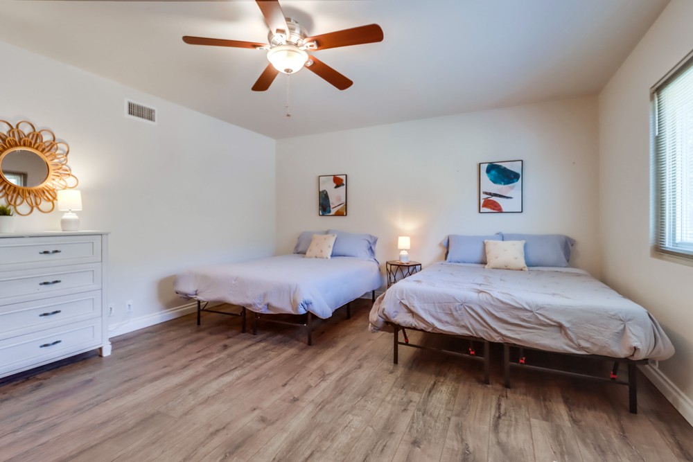 Virtual tour photo 26 of 32 for 720 W Juniper St