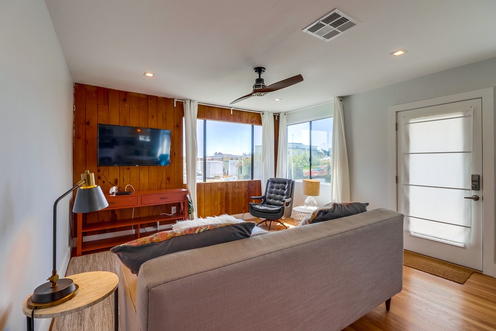 Virtual tour photo 6 of 25 for 720 Wilbur Ave