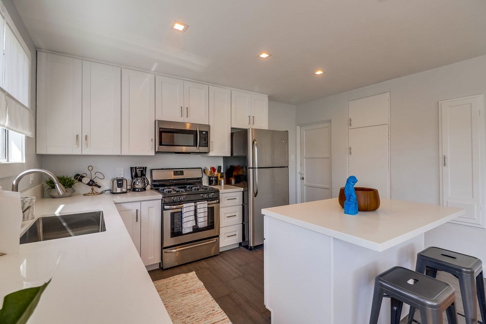 Virtual tour photo 10 of 25 for 720 Wilbur Ave