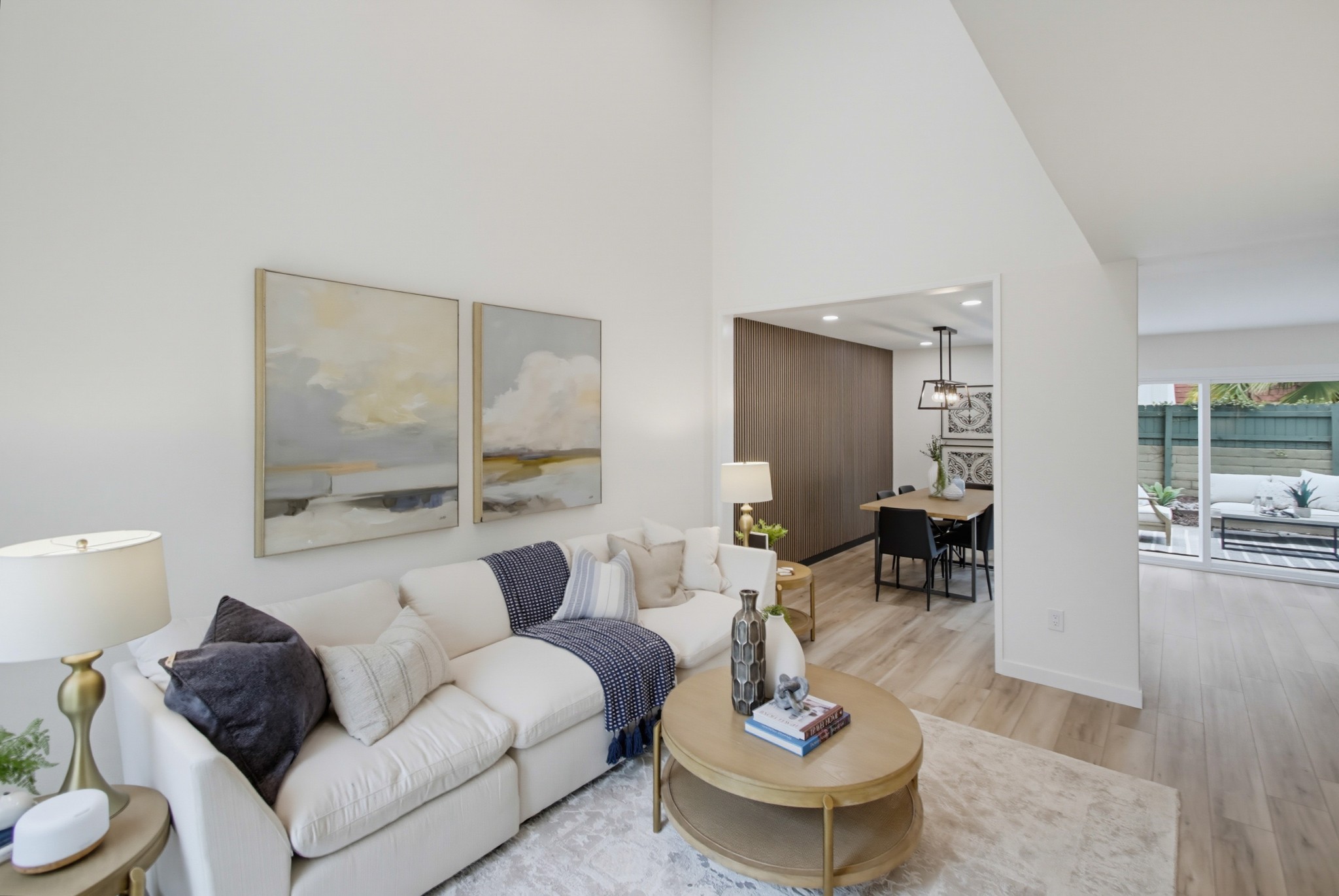 Virtual tour photo 7 of 45 for 7200 Melody Ln