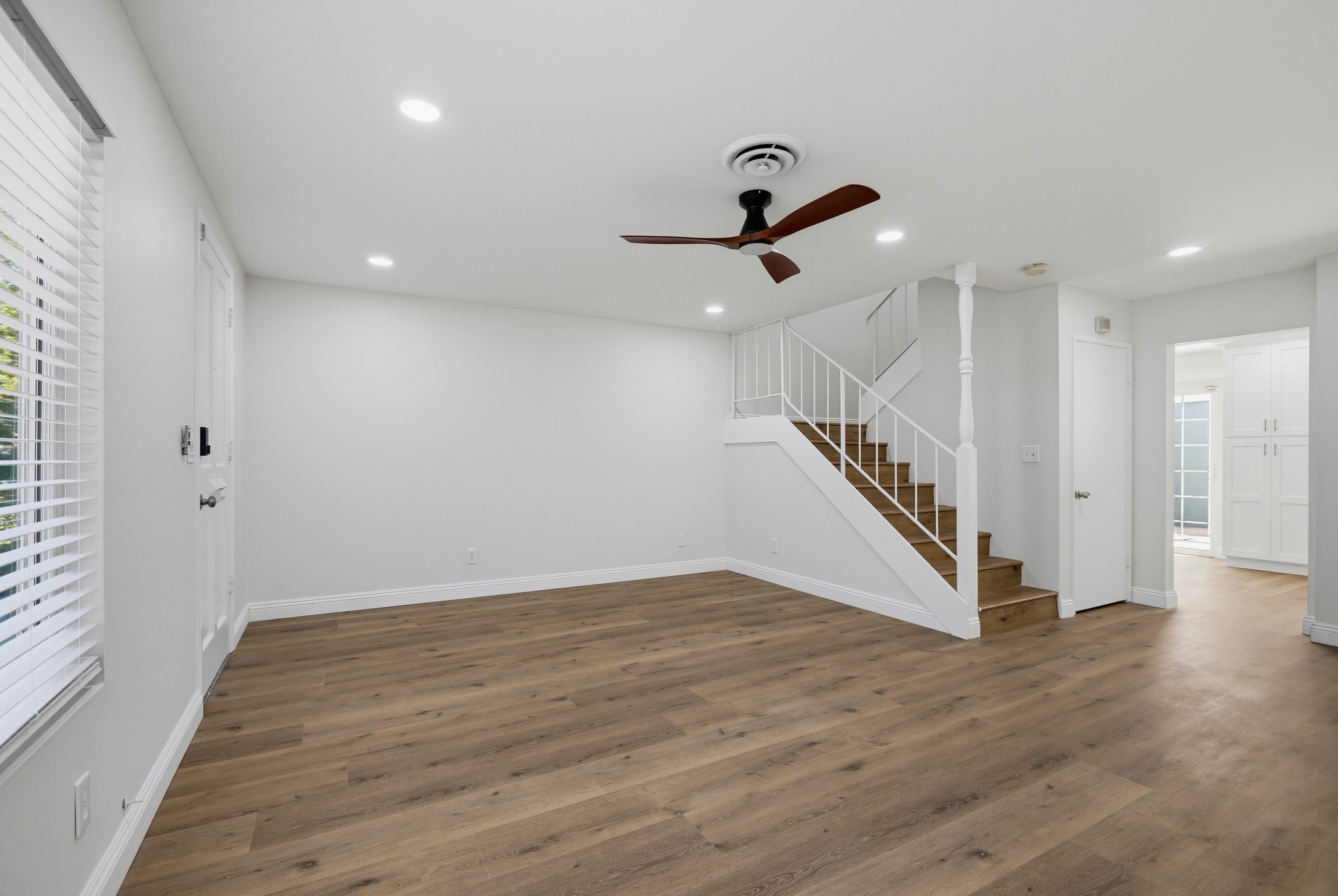 Virtual tour photo 11 of 54 for 7201 Santa Isabel Cir
