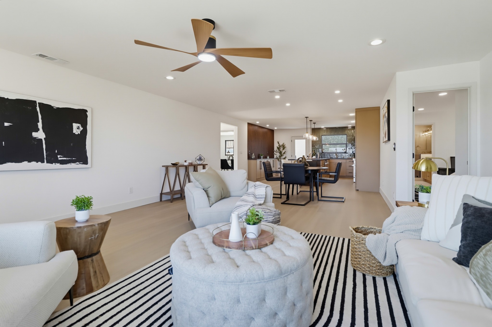 Virtual tour photo 10 of 47 for 7204 Mohawk St