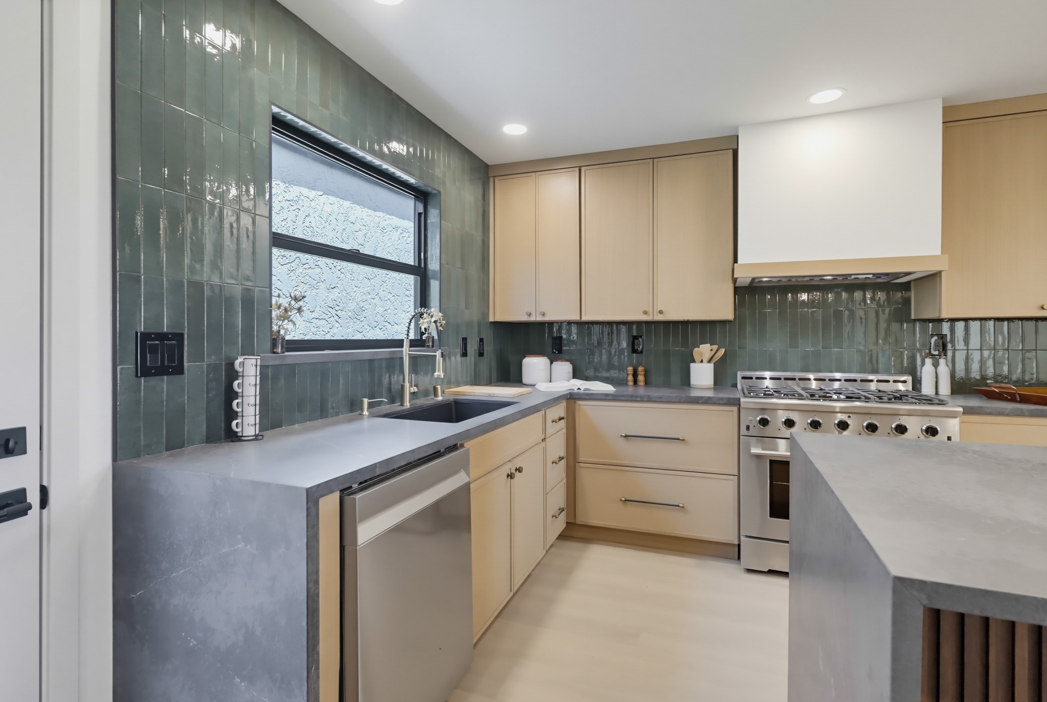 Virtual tour photo 18 of 47 for 7204 Mohawk St