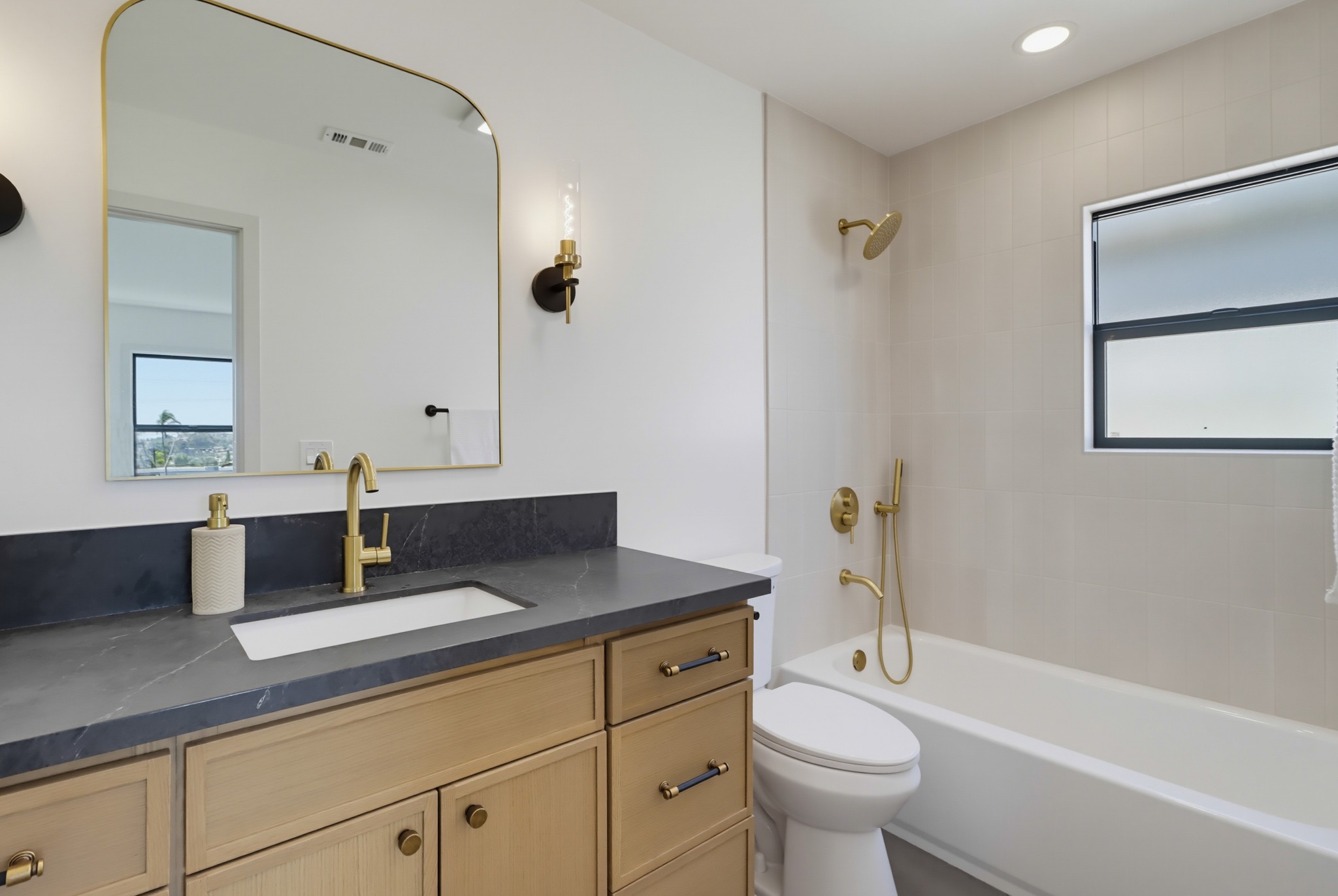 Virtual tour photo 24 of 47 for 7204 Mohawk St