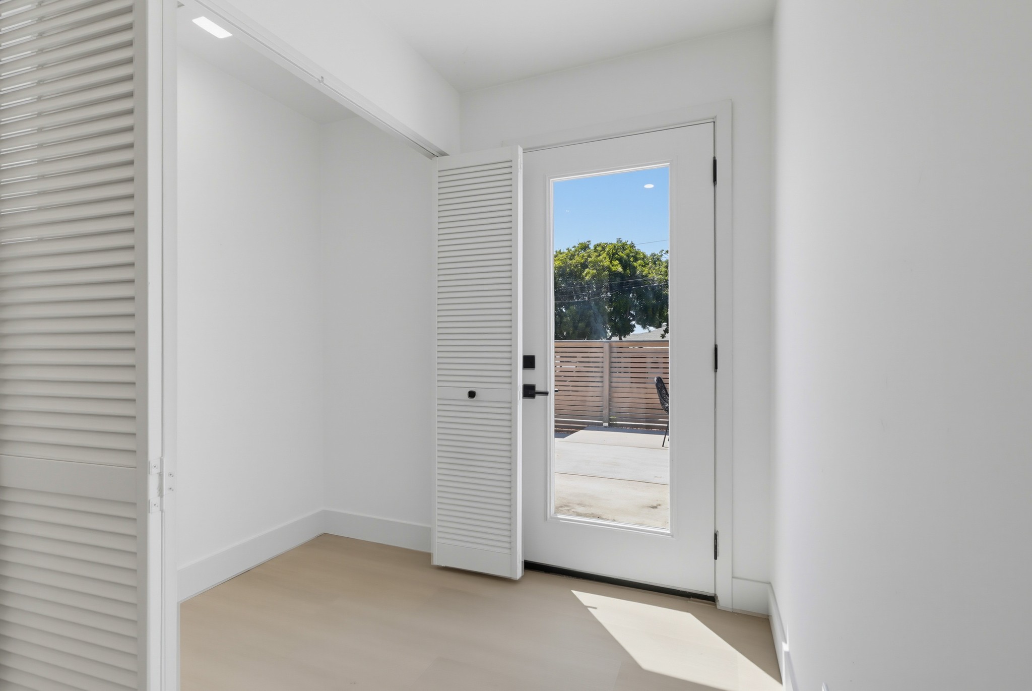 Virtual tour photo 40 of 47 for 7204 Mohawk St