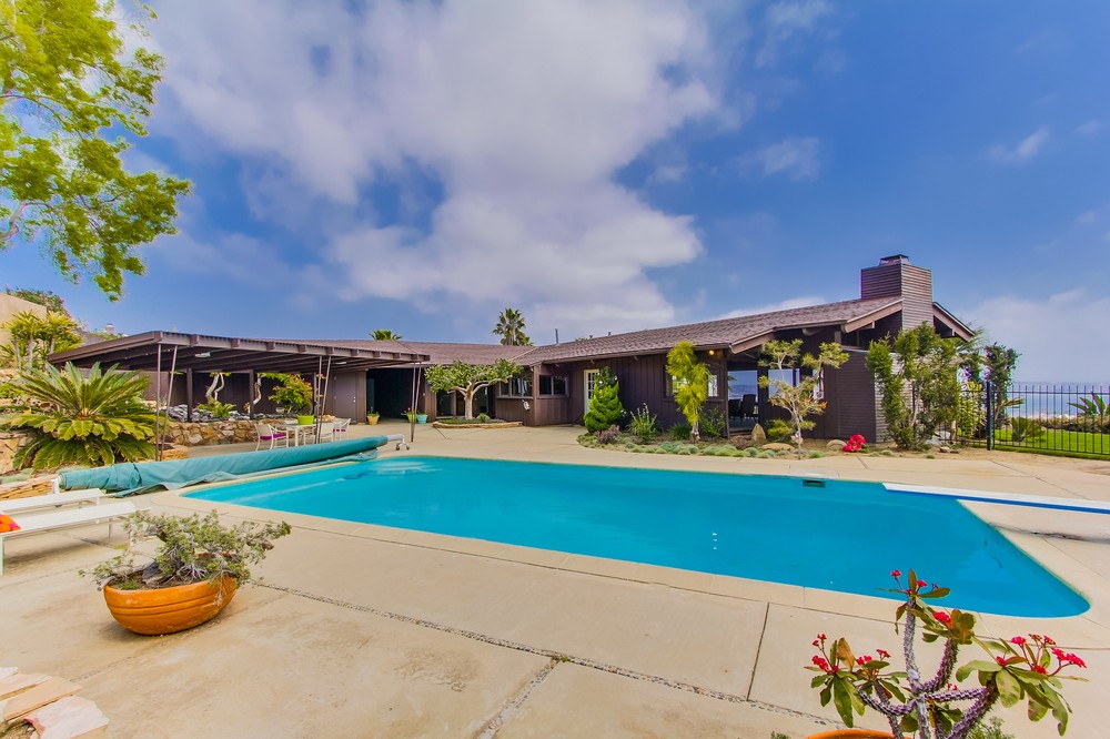 Virtual tour photo 42 of 50 for 721 Golden Park Avenue