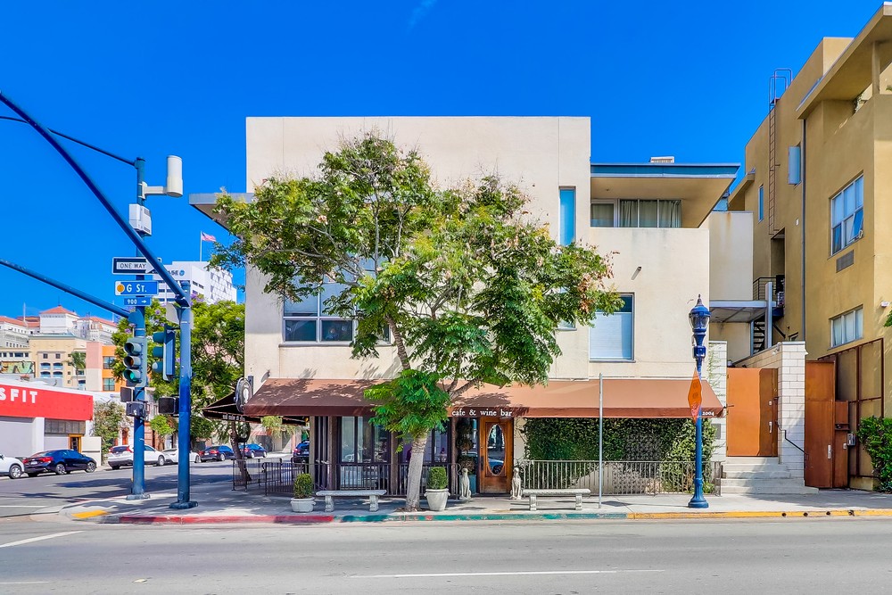 Virtual tour photo 1 of 46 for 721 Ninth Ave