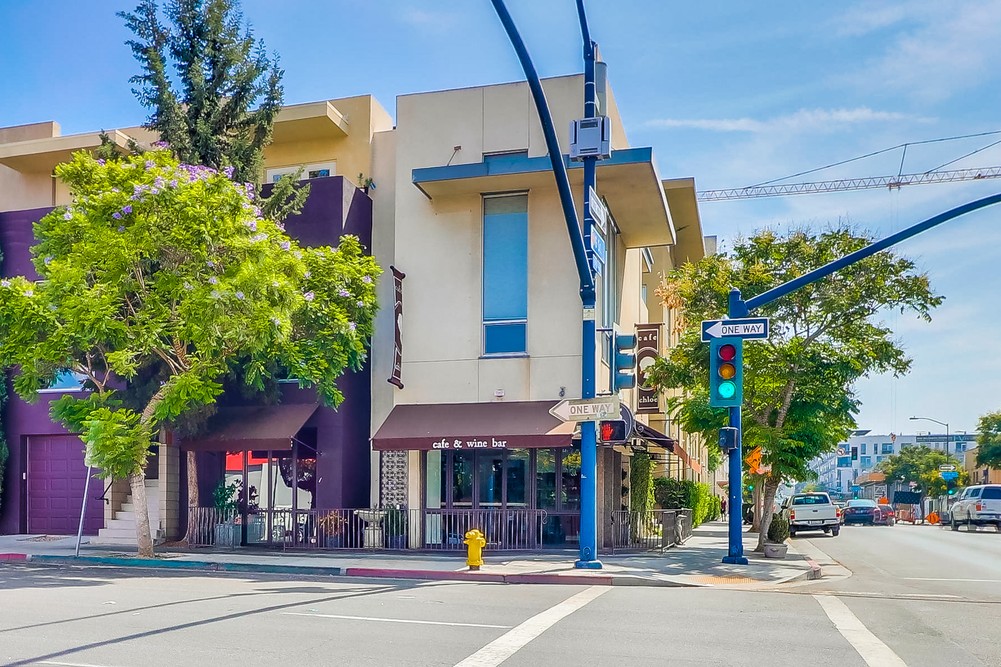 Virtual tour photo 4 of 46 for 721 Ninth Ave