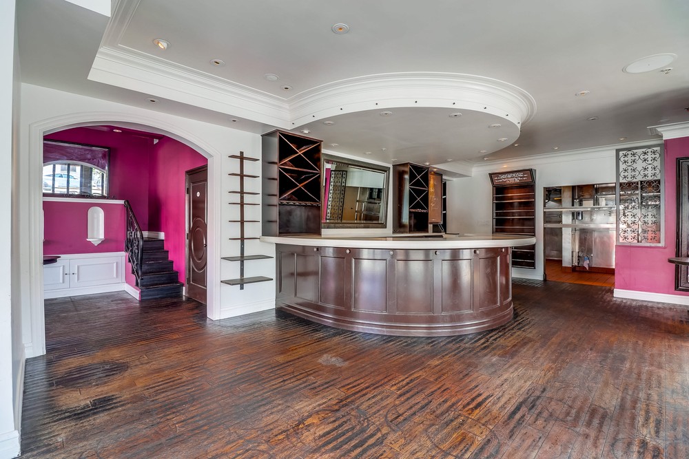 Virtual tour photo 11 of 46 for 721 Ninth Ave