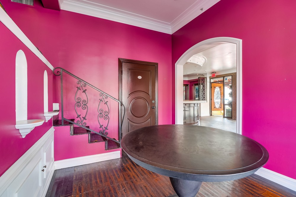 Virtual tour photo 17 of 46 for 721 Ninth Ave