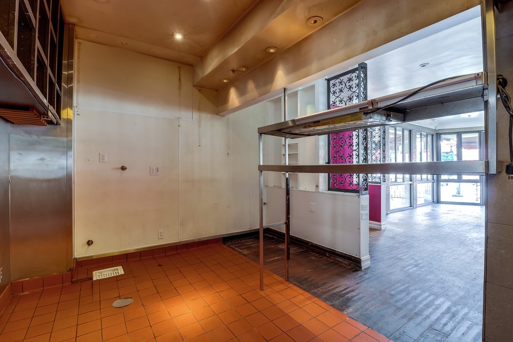 Virtual tour photo 32 of 46 for 721 Ninth Ave