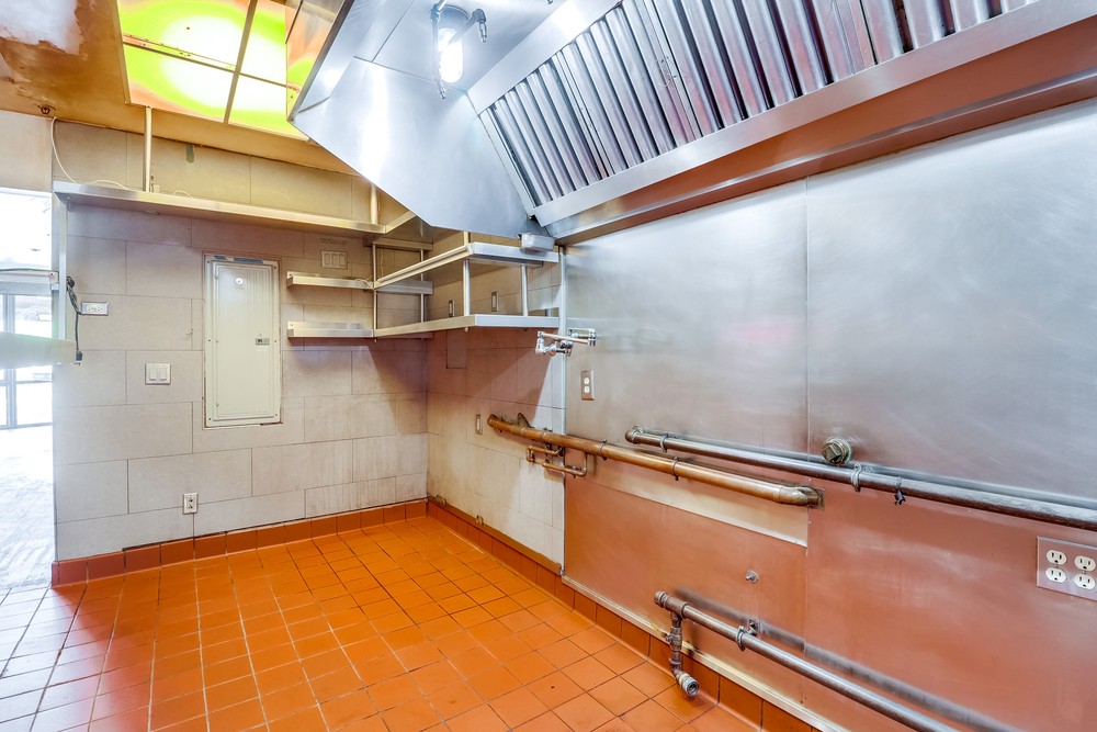 Virtual tour photo 34 of 46 for 721 Ninth Ave
