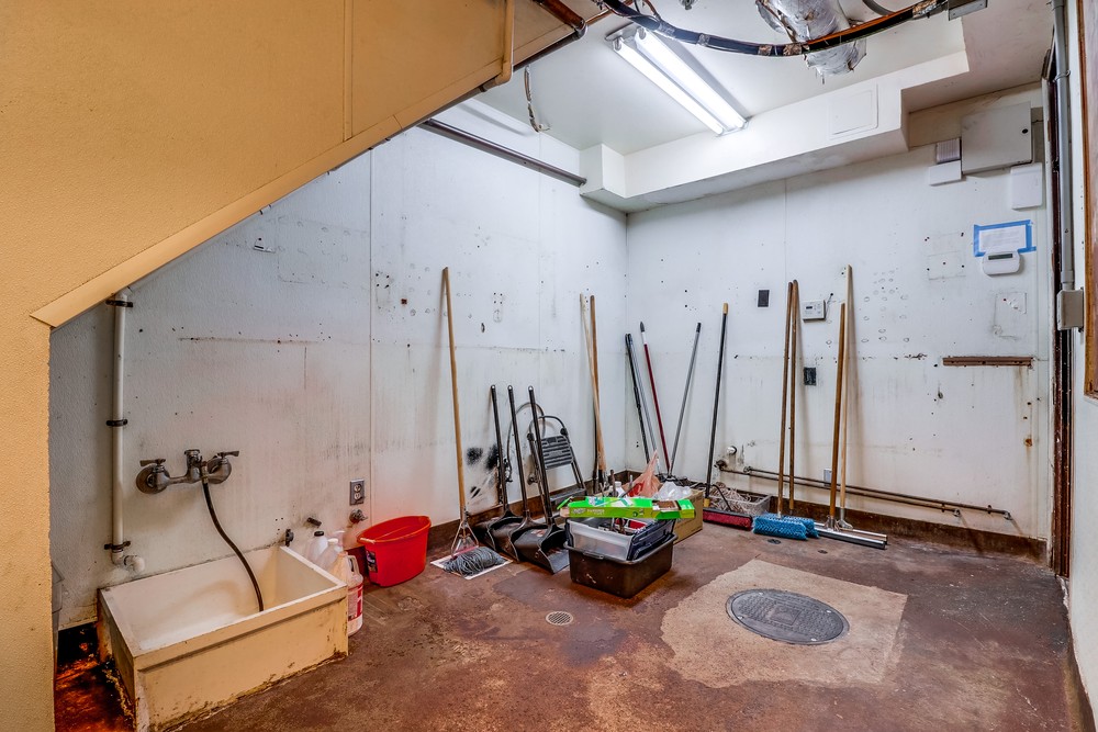 Virtual tour photo 37 of 46 for 721 Ninth Ave