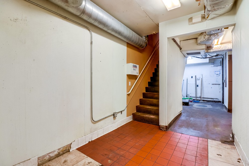 Virtual tour photo 41 of 46 for 721 Ninth Ave