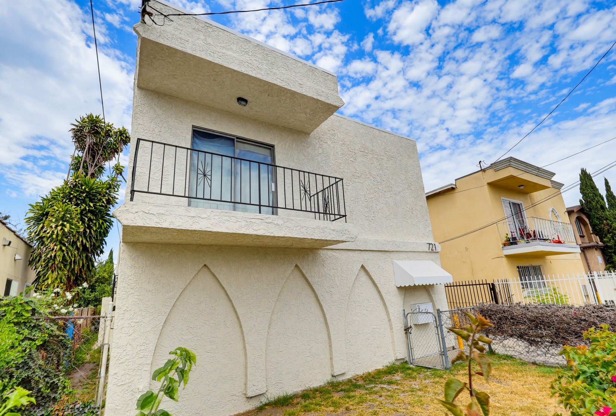 Virtual tour photo 3 of 118 for 721 W 54th St