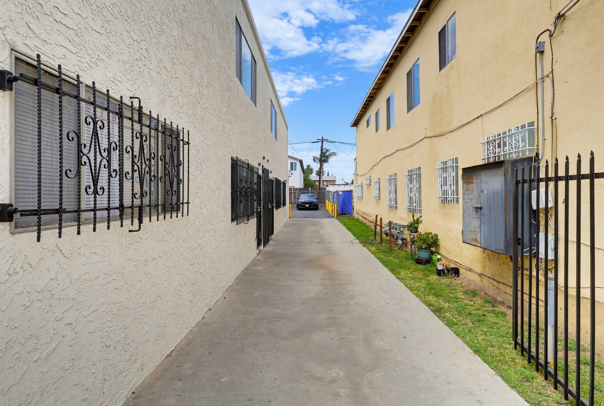 Virtual tour photo 5 of 118 for 721 W 54th St