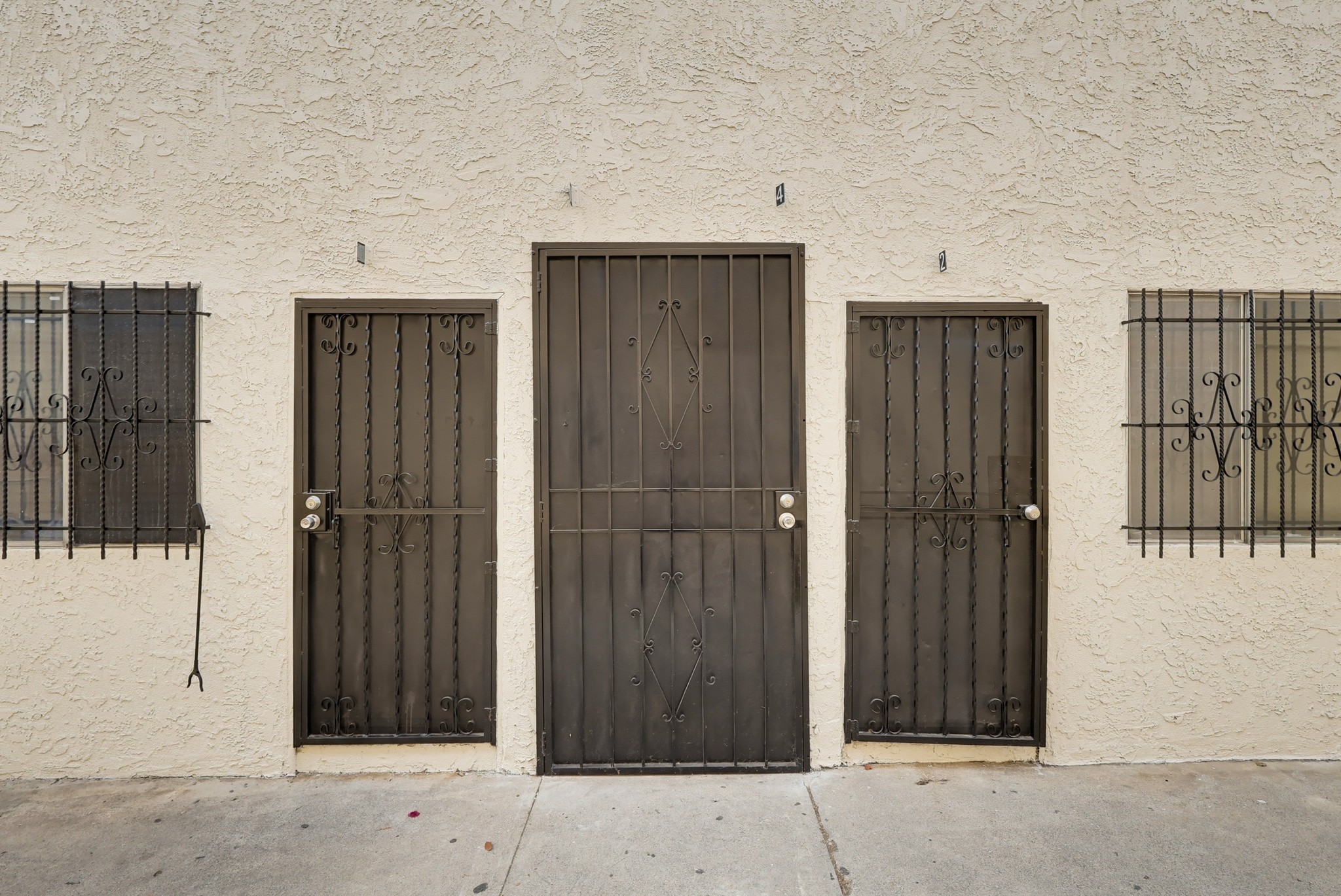 Virtual tour photo 6 of 118 for 721 W 54th St
