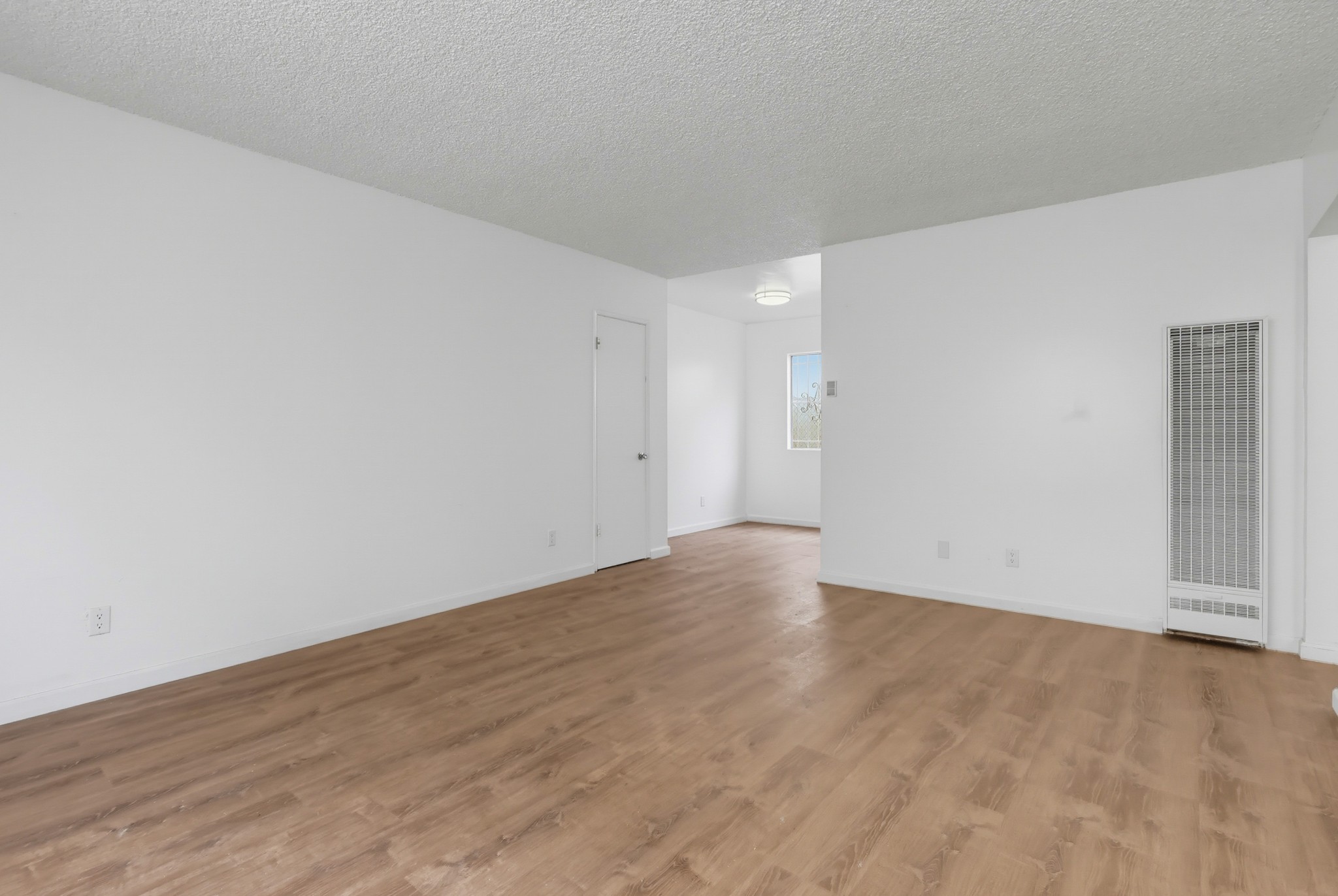 Virtual tour photo 12 of 118 for 721 W 54th St
