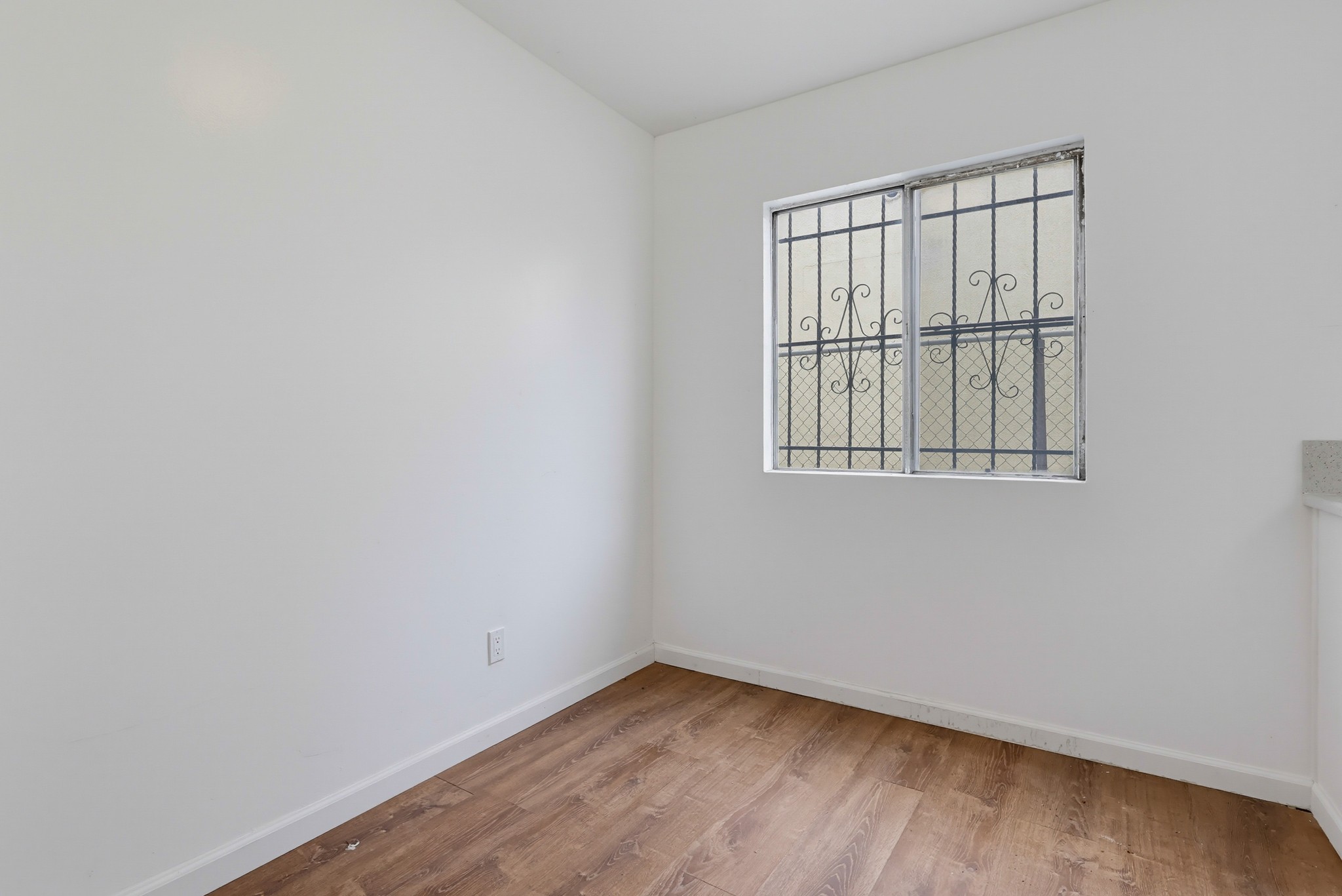 Virtual tour photo 15 of 118 for 721 W 54th St