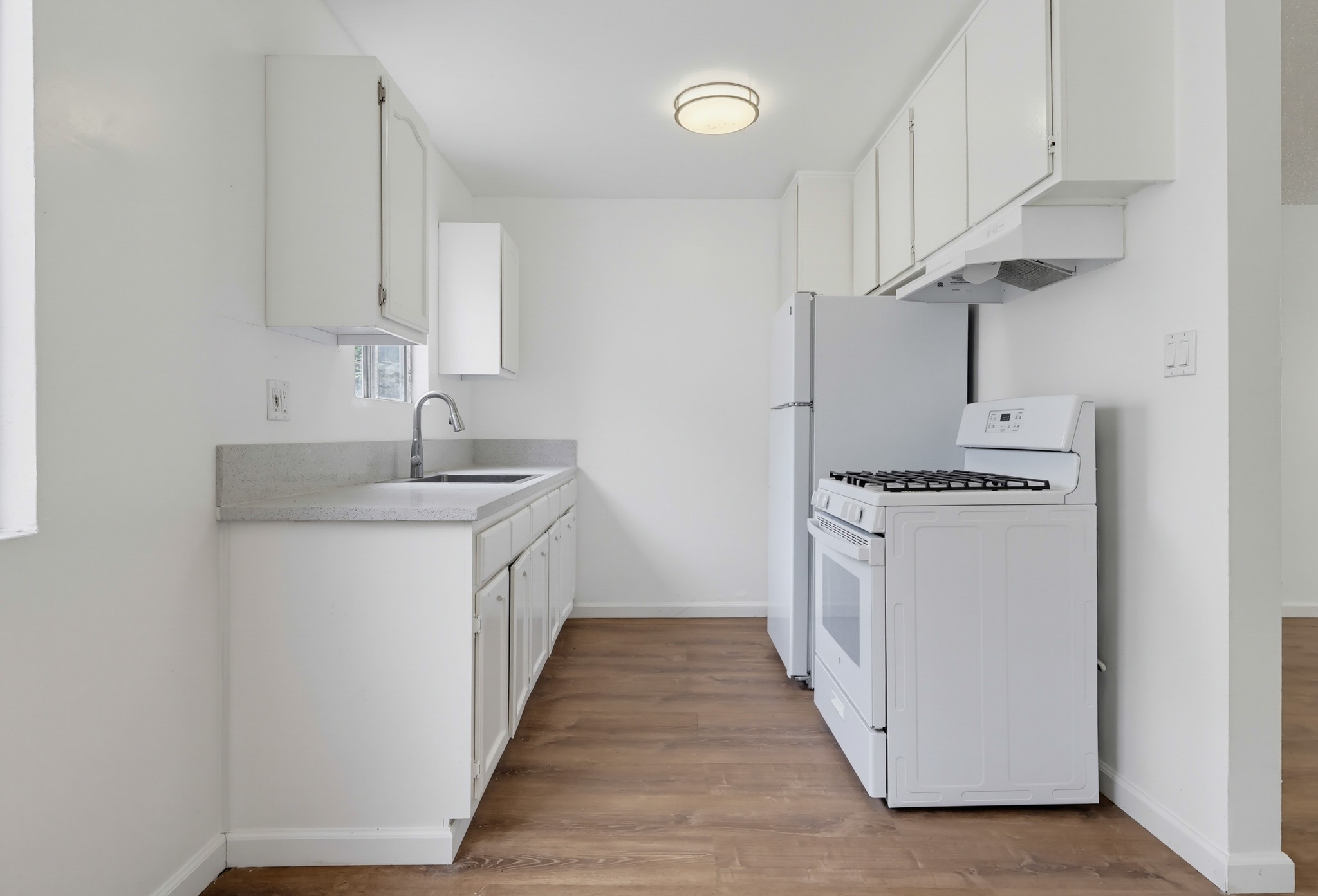 Virtual tour photo 17 of 118 for 721 W 54th St