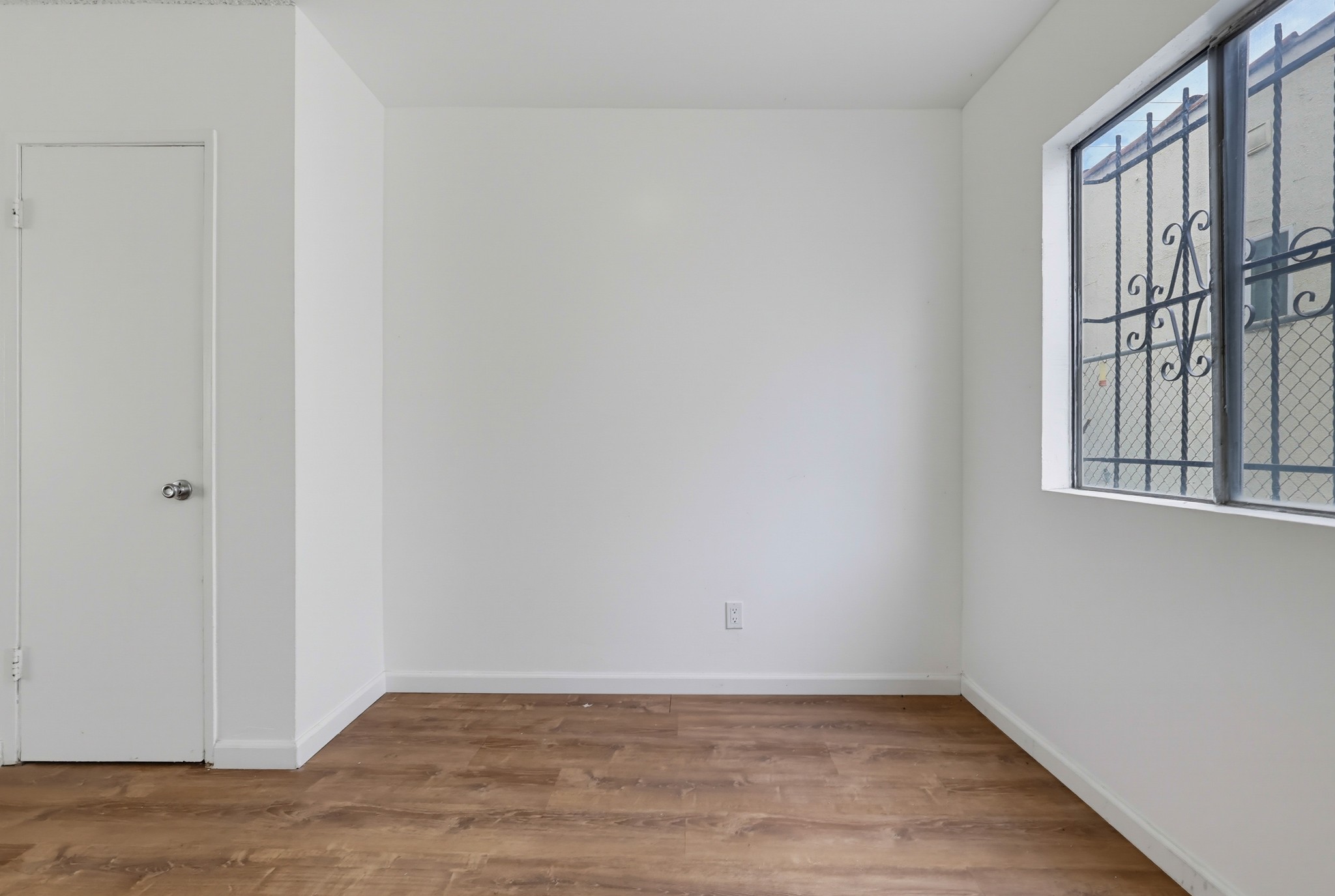 Virtual tour photo 23 of 118 for 721 W 54th St