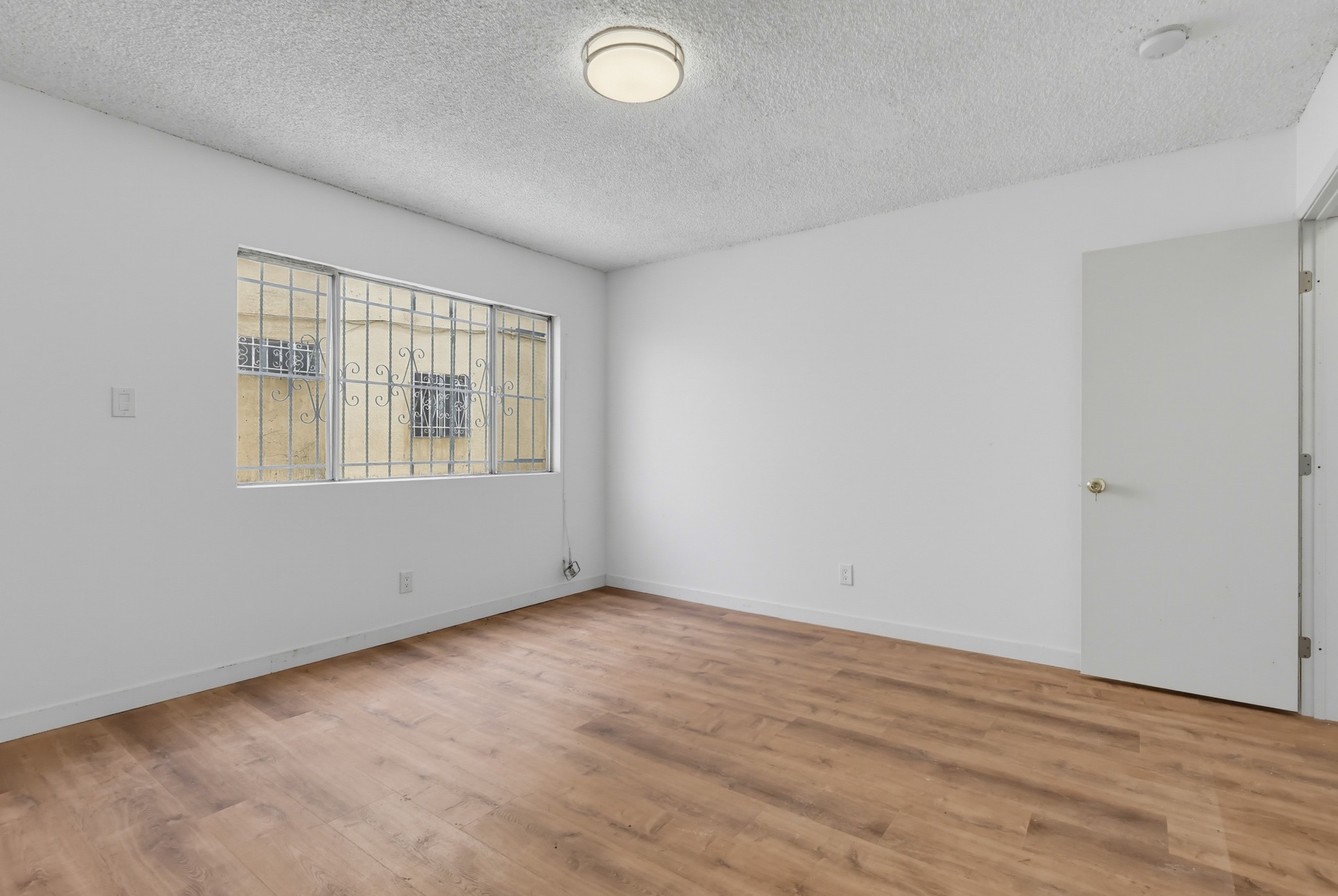 Virtual tour photo 26 of 118 for 721 W 54th St