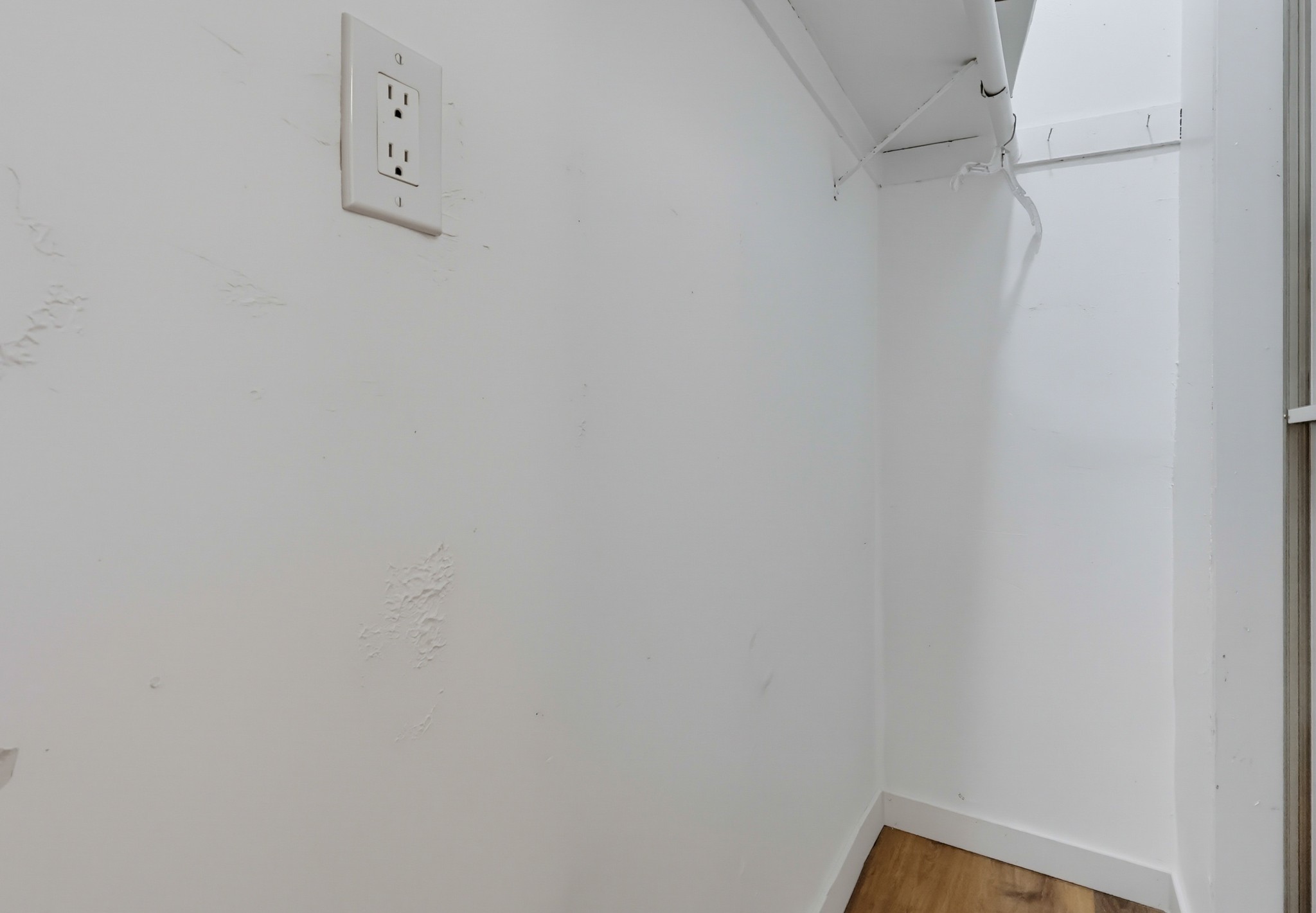 Virtual tour photo 29 of 118 for 721 W 54th St