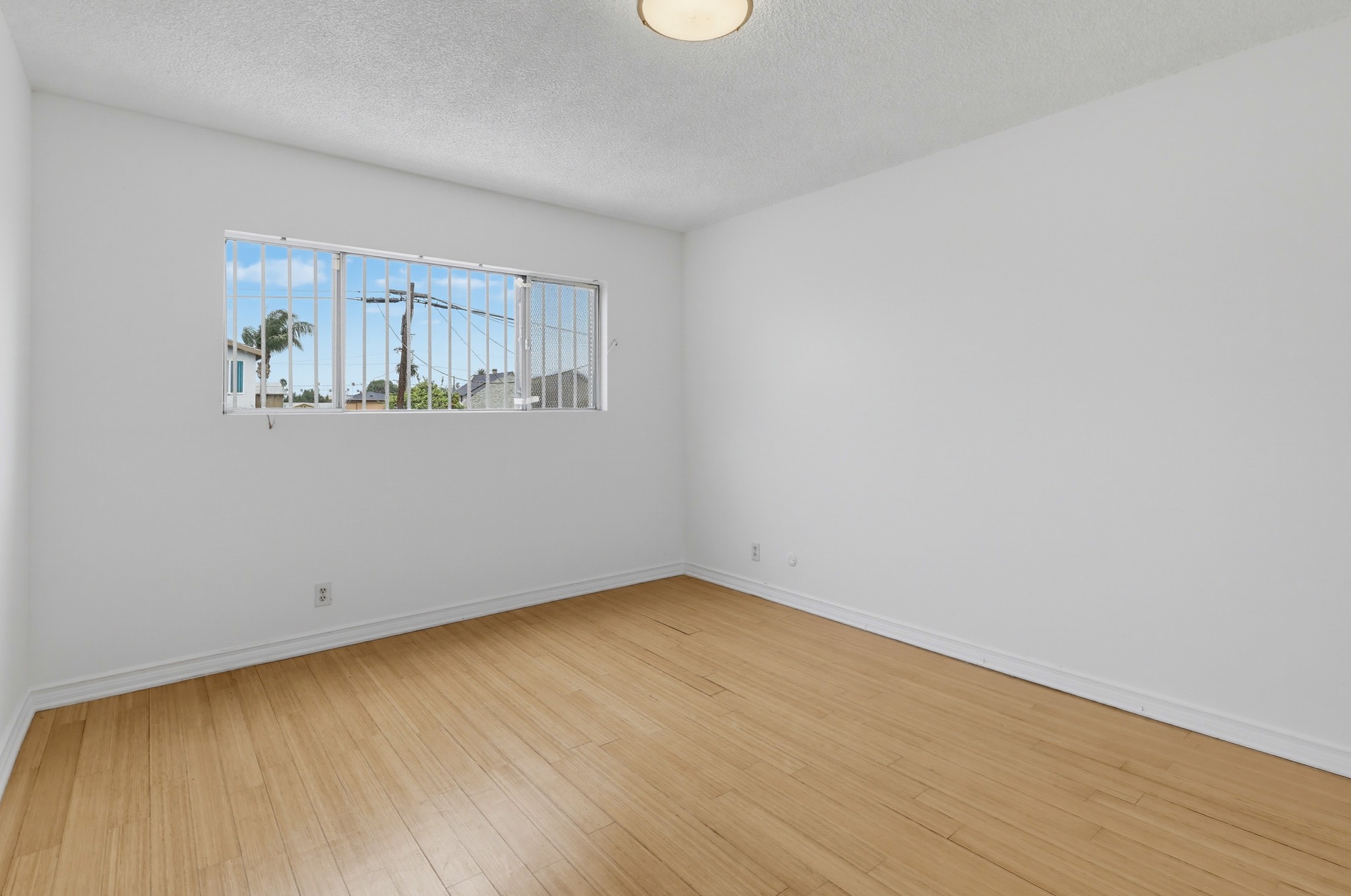 Virtual tour photo 38 of 118 for 721 W 54th St