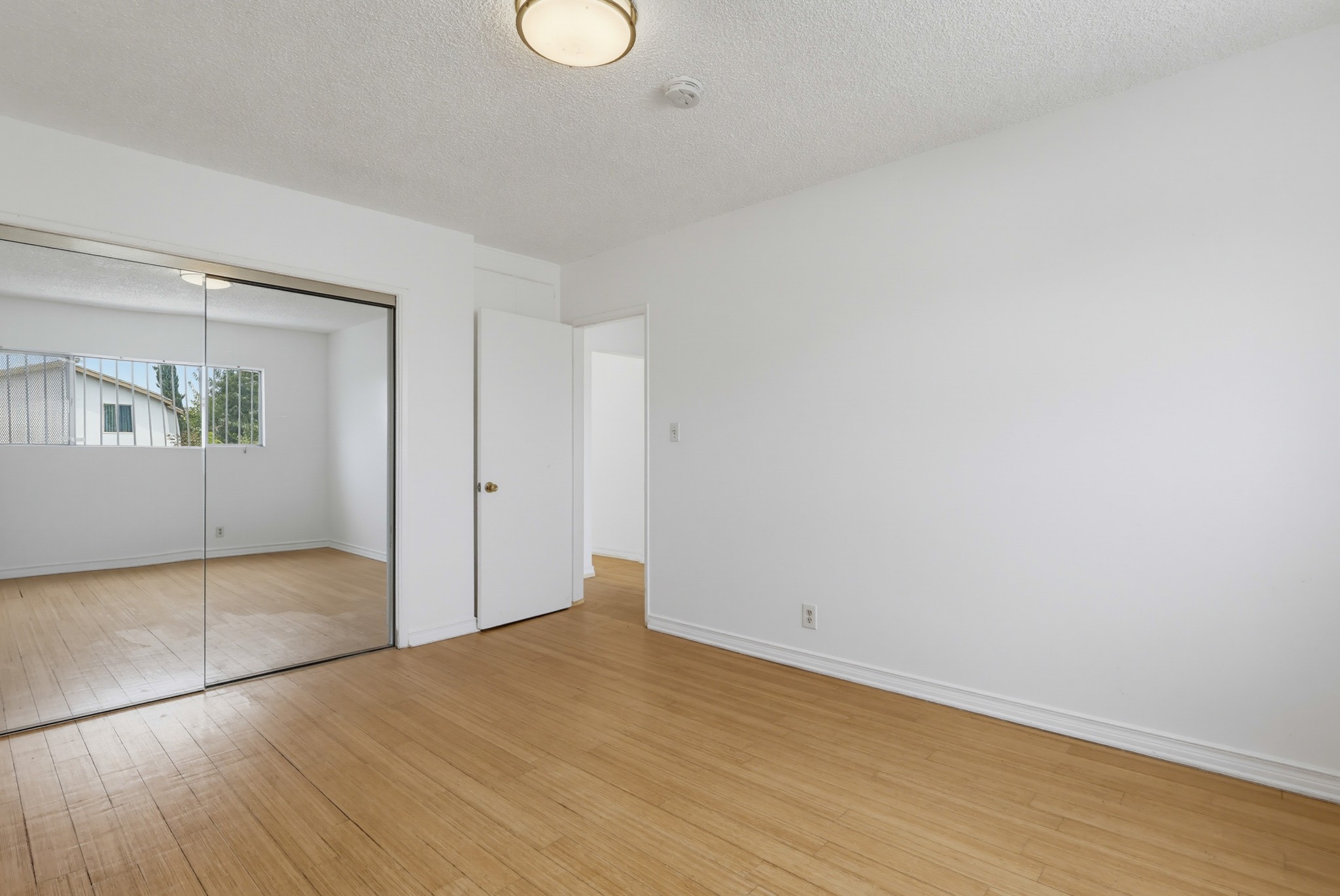 Virtual tour photo 40 of 118 for 721 W 54th St
