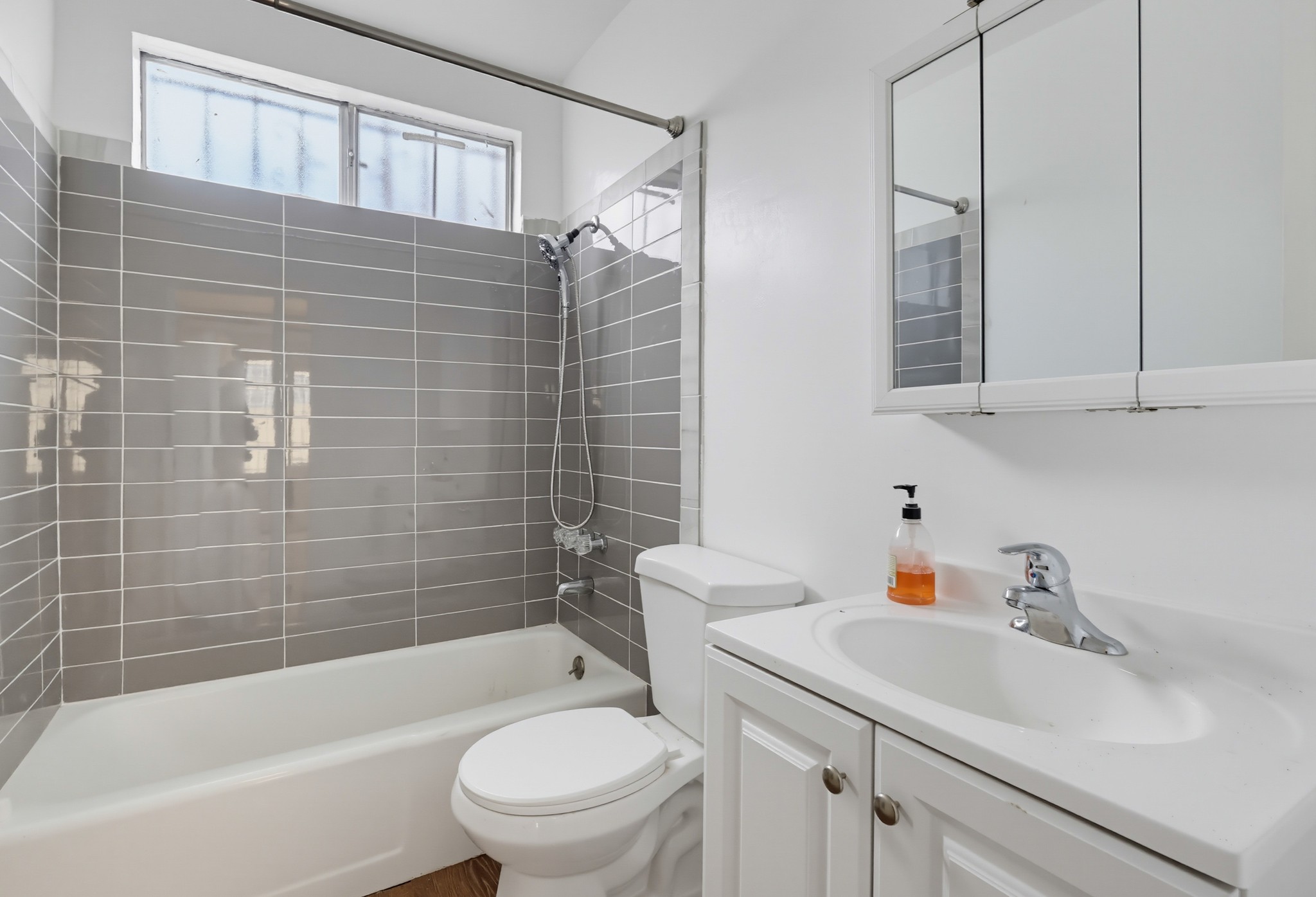 Virtual tour photo 41 of 118 for 721 W 54th St