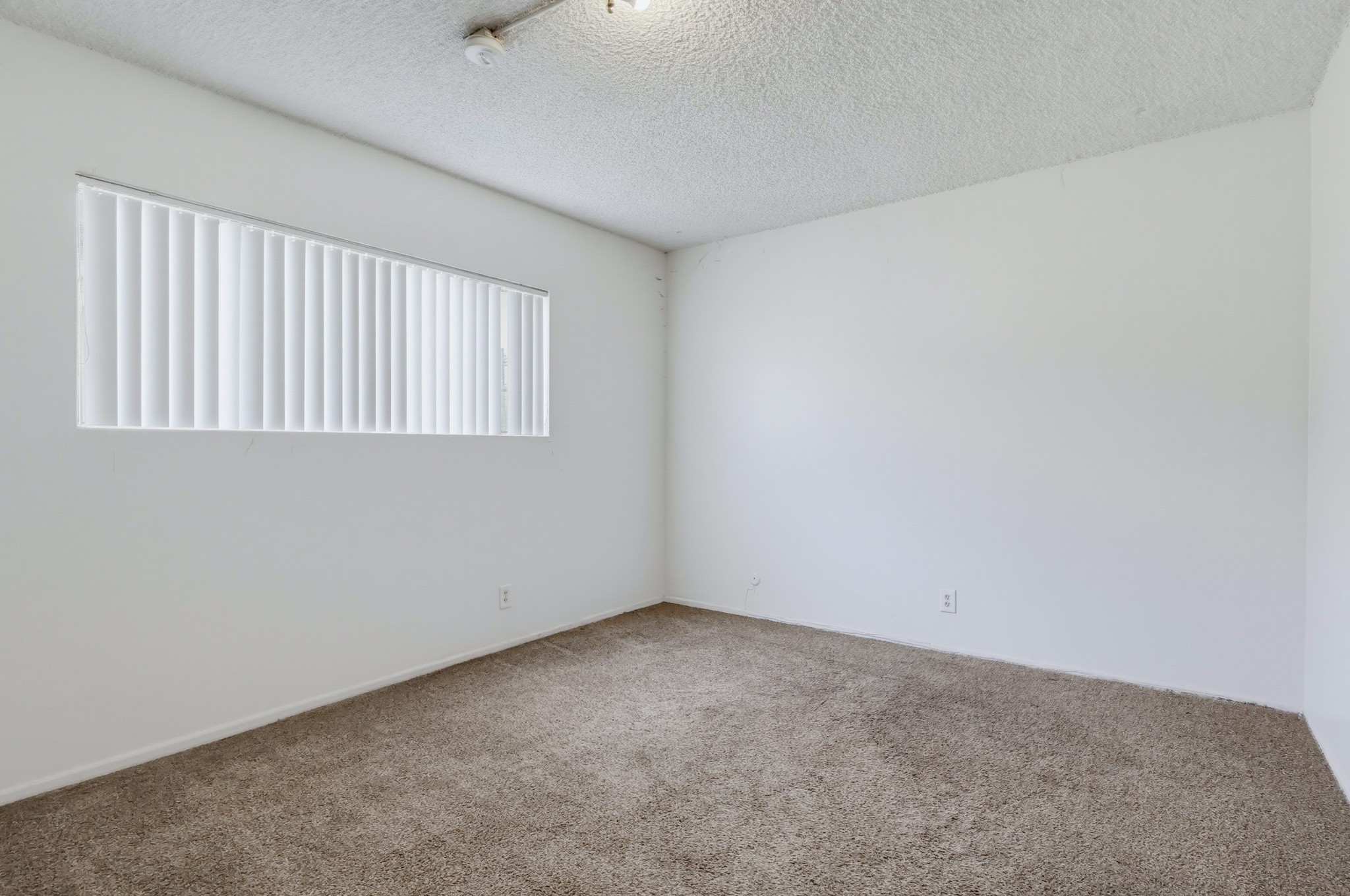 Virtual tour photo 82 of 118 for 721 W 54th St