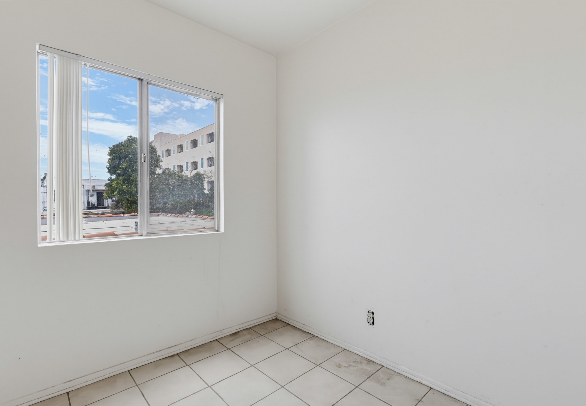 Virtual tour photo 101 of 118 for 721 W 54th St