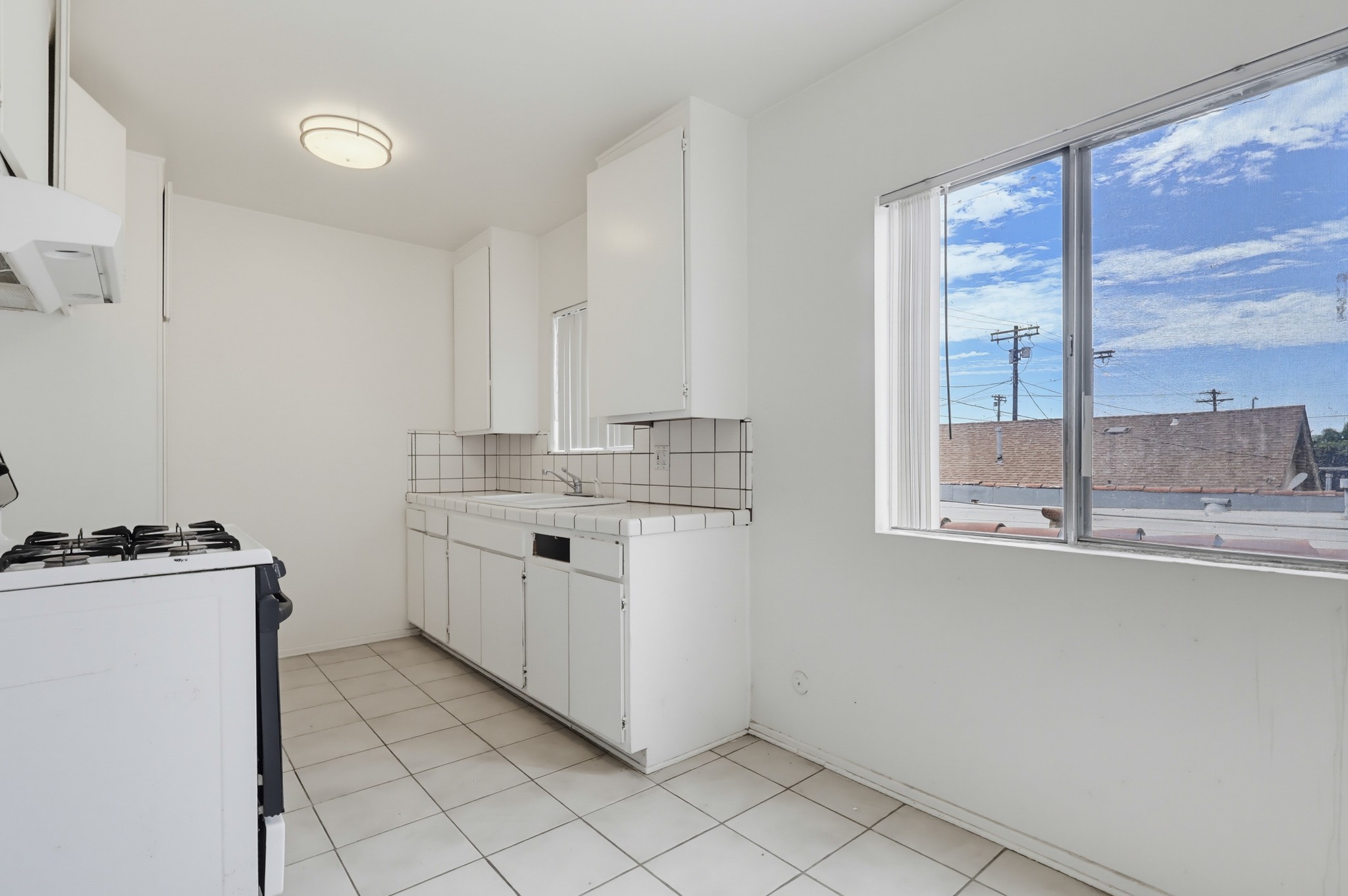 Virtual tour photo 102 of 118 for 721 W 54th St