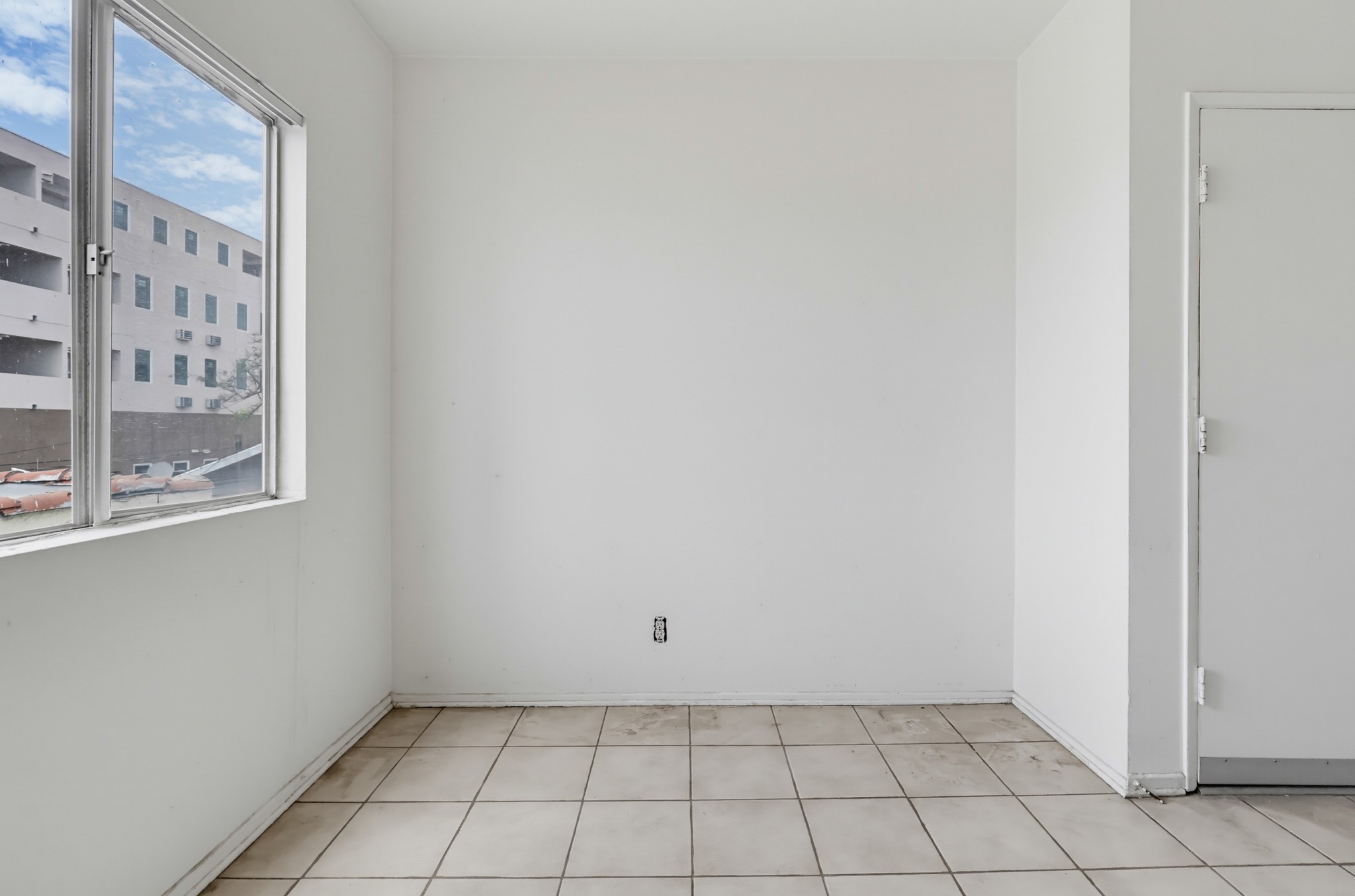 Virtual tour photo 109 of 118 for 721 W 54th St