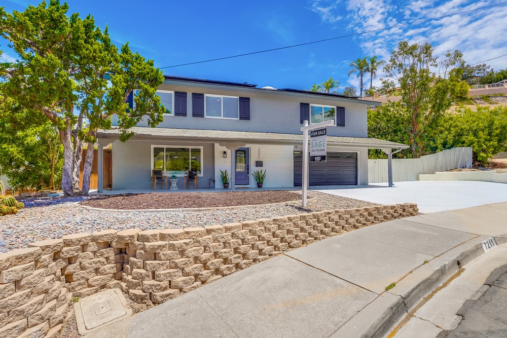 Virtual tour photo 5 of 64 for 7211 Hamlet Ave