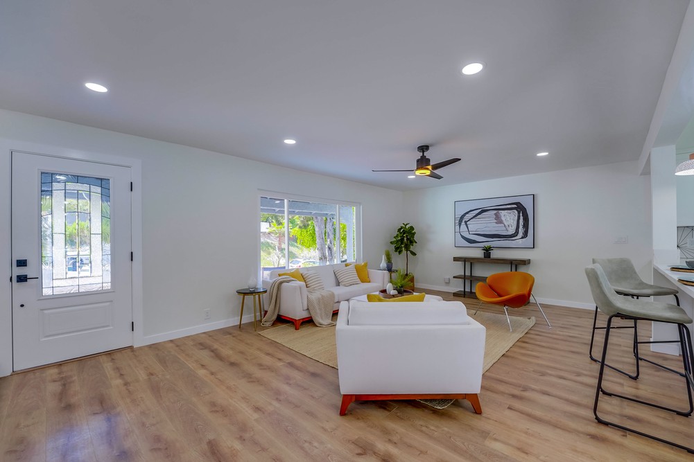 Virtual tour photo 14 of 64 for 7211 Hamlet Ave