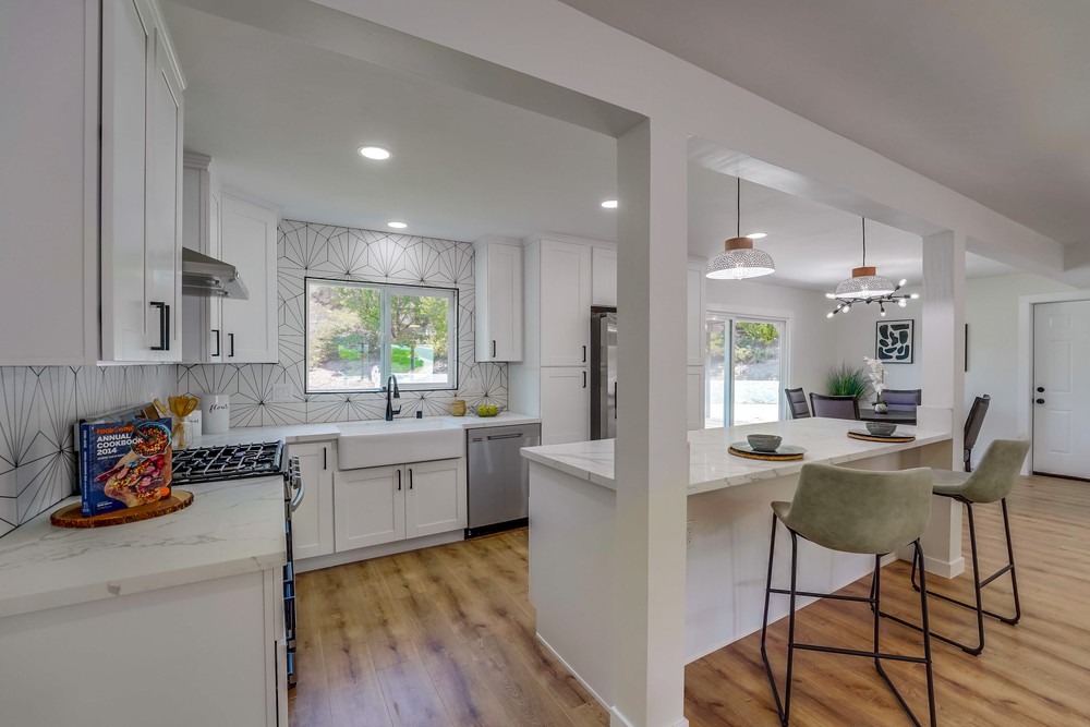 Virtual tour photo 21 of 64 for 7211 Hamlet Ave