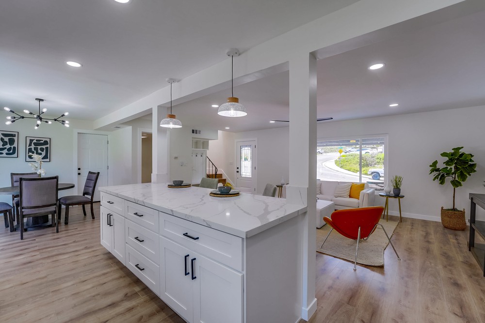 Virtual tour photo 27 of 64 for 7211 Hamlet Ave